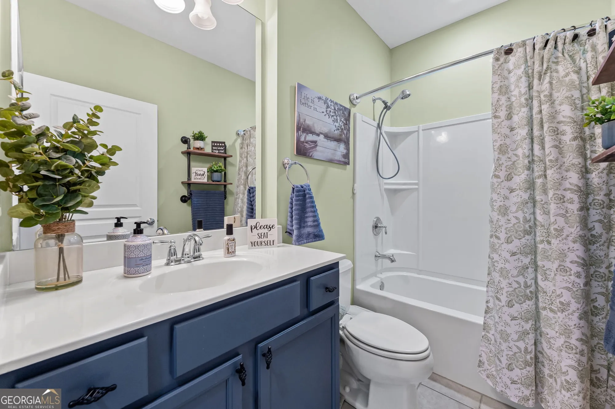 Property Slideshow image 22 of 35 | 125 begonia ct na, Griffin, GA, 30223