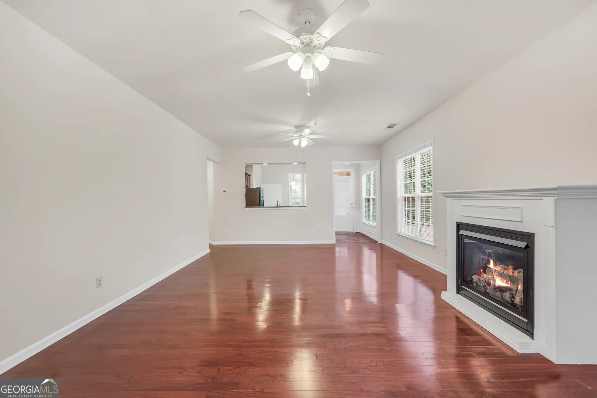 Property Slideshow image 14 of 54 | 6420 rockpoint ln, Hoschton, GA, 30548