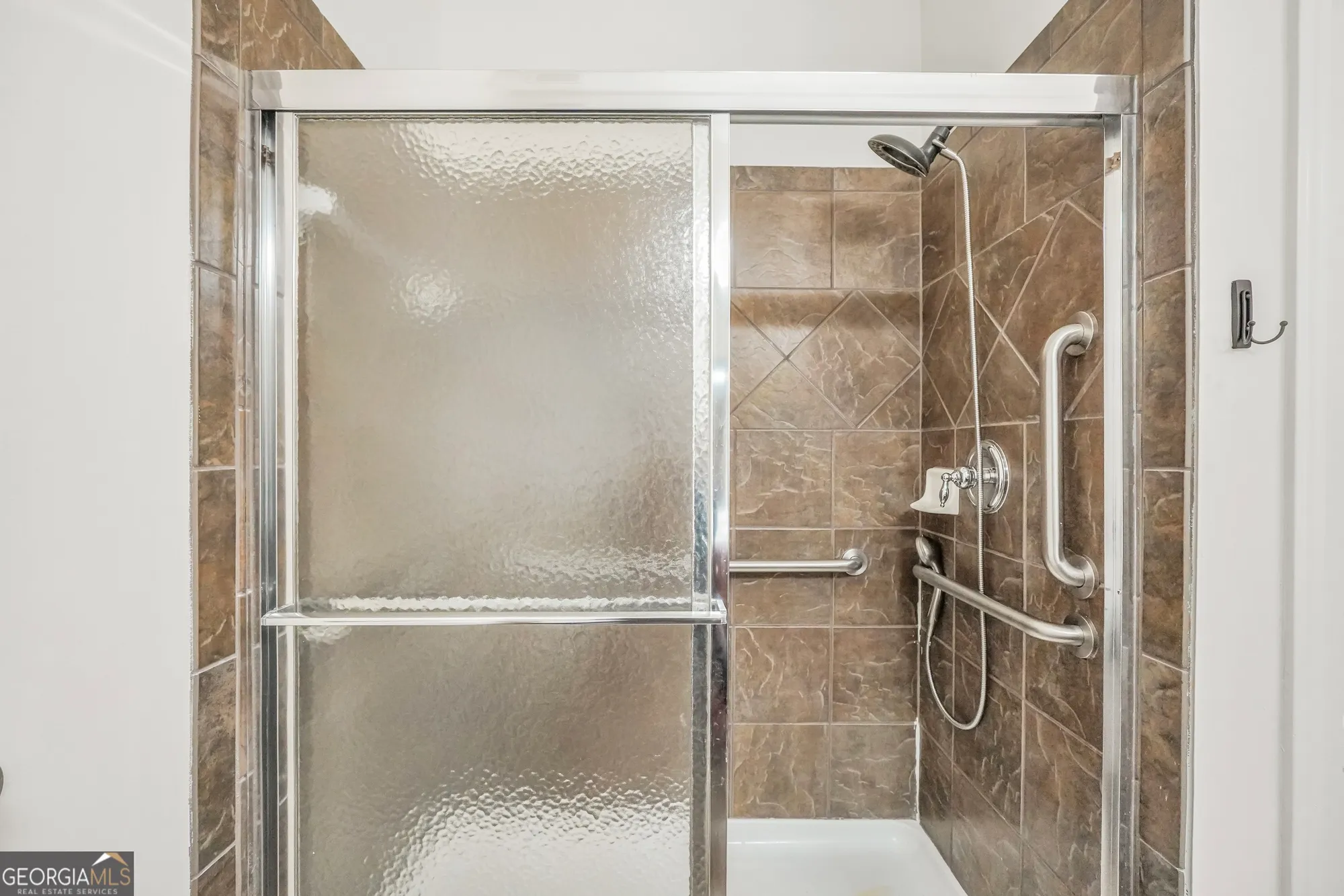 Property Slideshow image 39 of 54 | 6420 rockpoint ln, Hoschton, GA, 30548