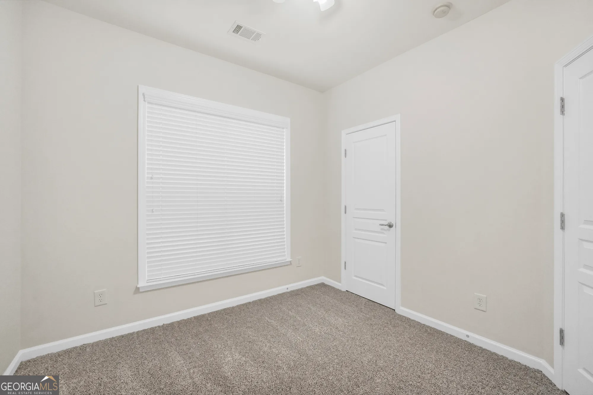 Property Slideshow image 29 of 54 | 6420 rockpoint ln, Hoschton, GA, 30548