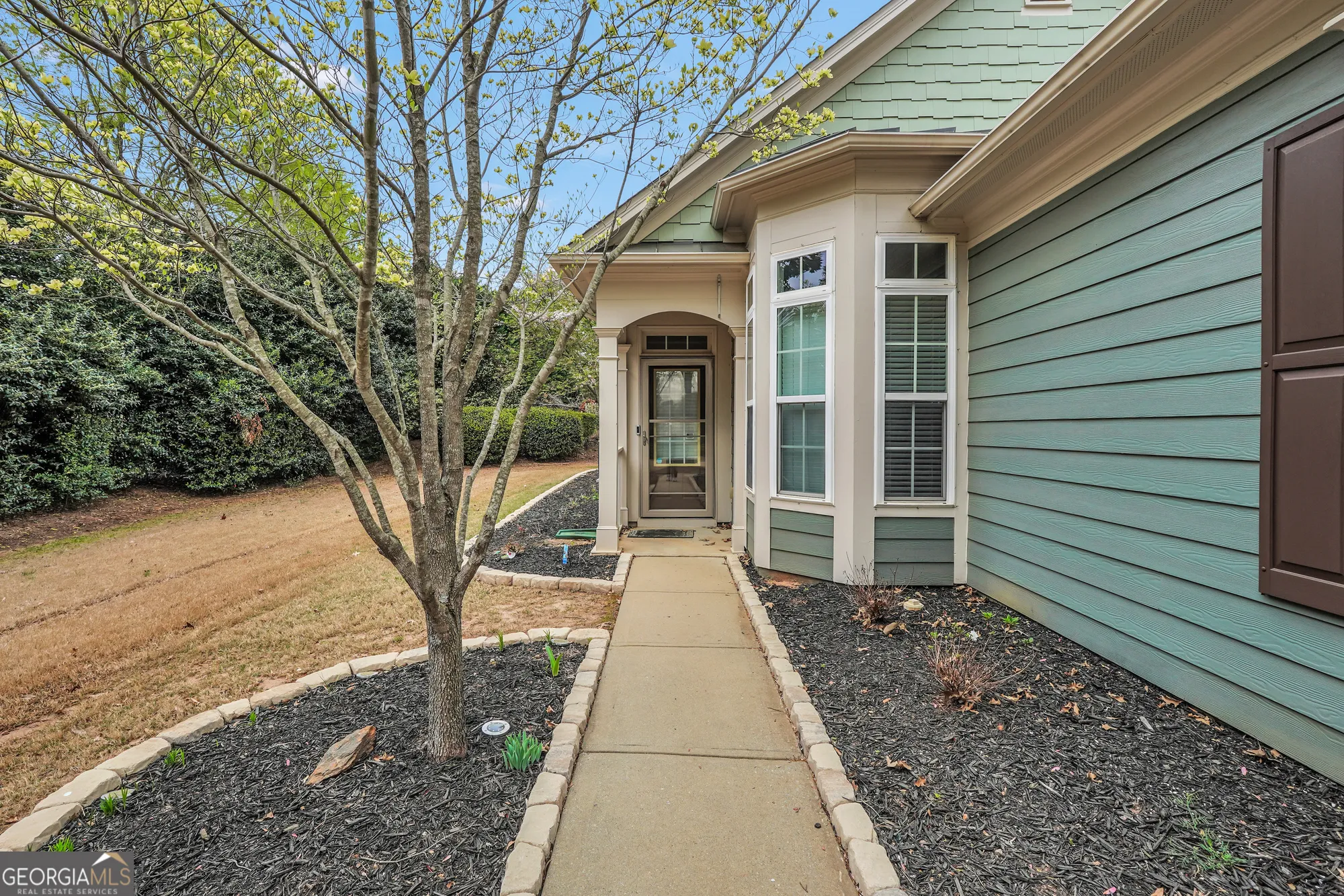 Property Slideshow image 4 of 54 | 6420 rockpoint ln, Hoschton, GA, 30548