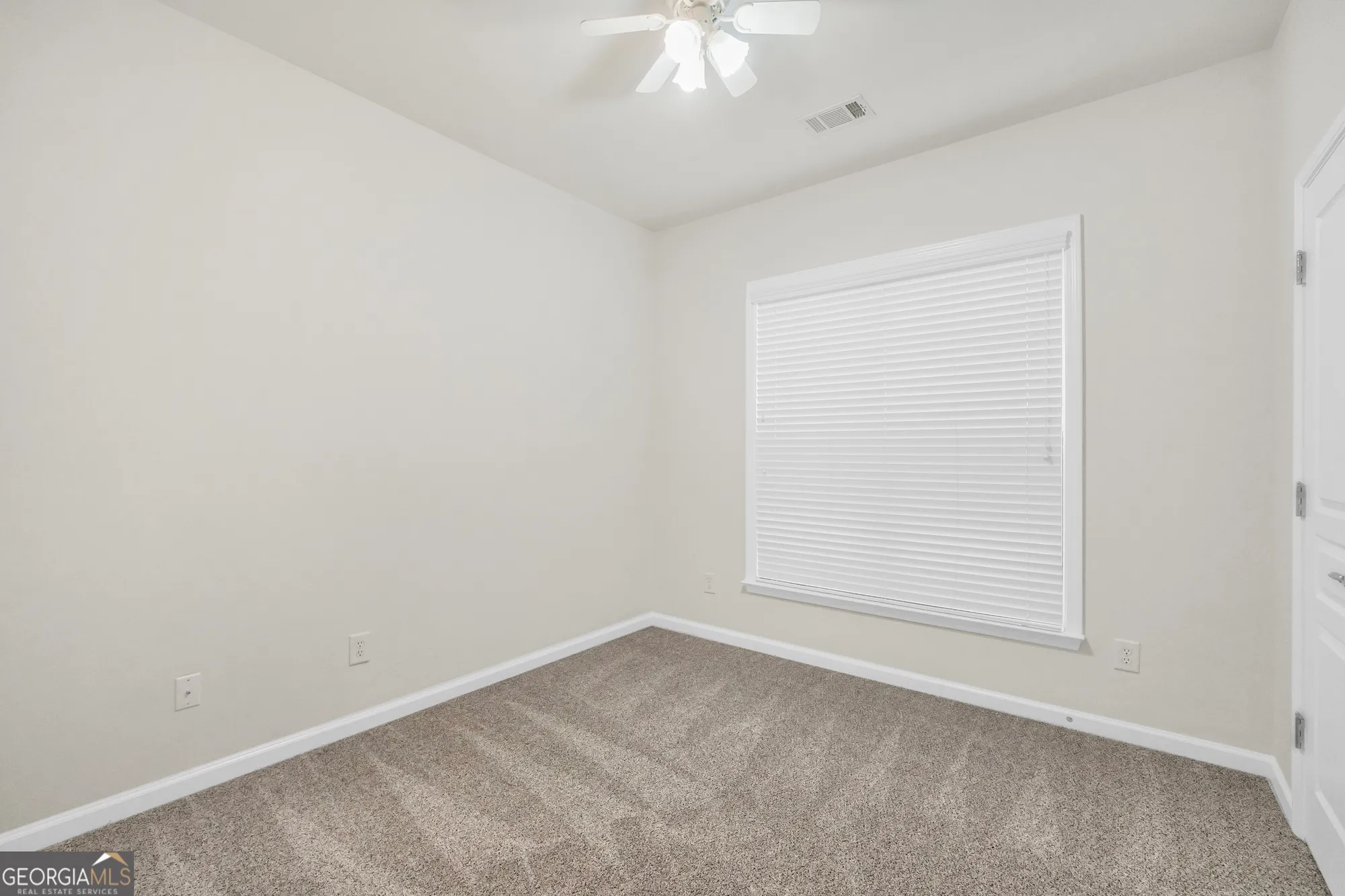 Property Slideshow image 27 of 54 | 6420 rockpoint ln, Hoschton, GA, 30548