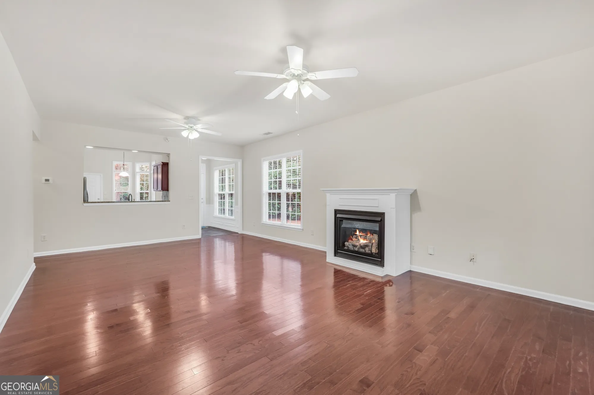 Property Slideshow image 13 of 54 | 6420 rockpoint ln, Hoschton, GA, 30548