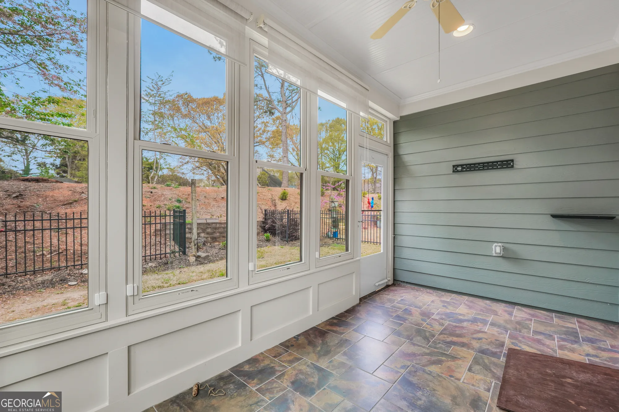 Property Slideshow image 42 of 54 | 6420 rockpoint ln, Hoschton, GA, 30548