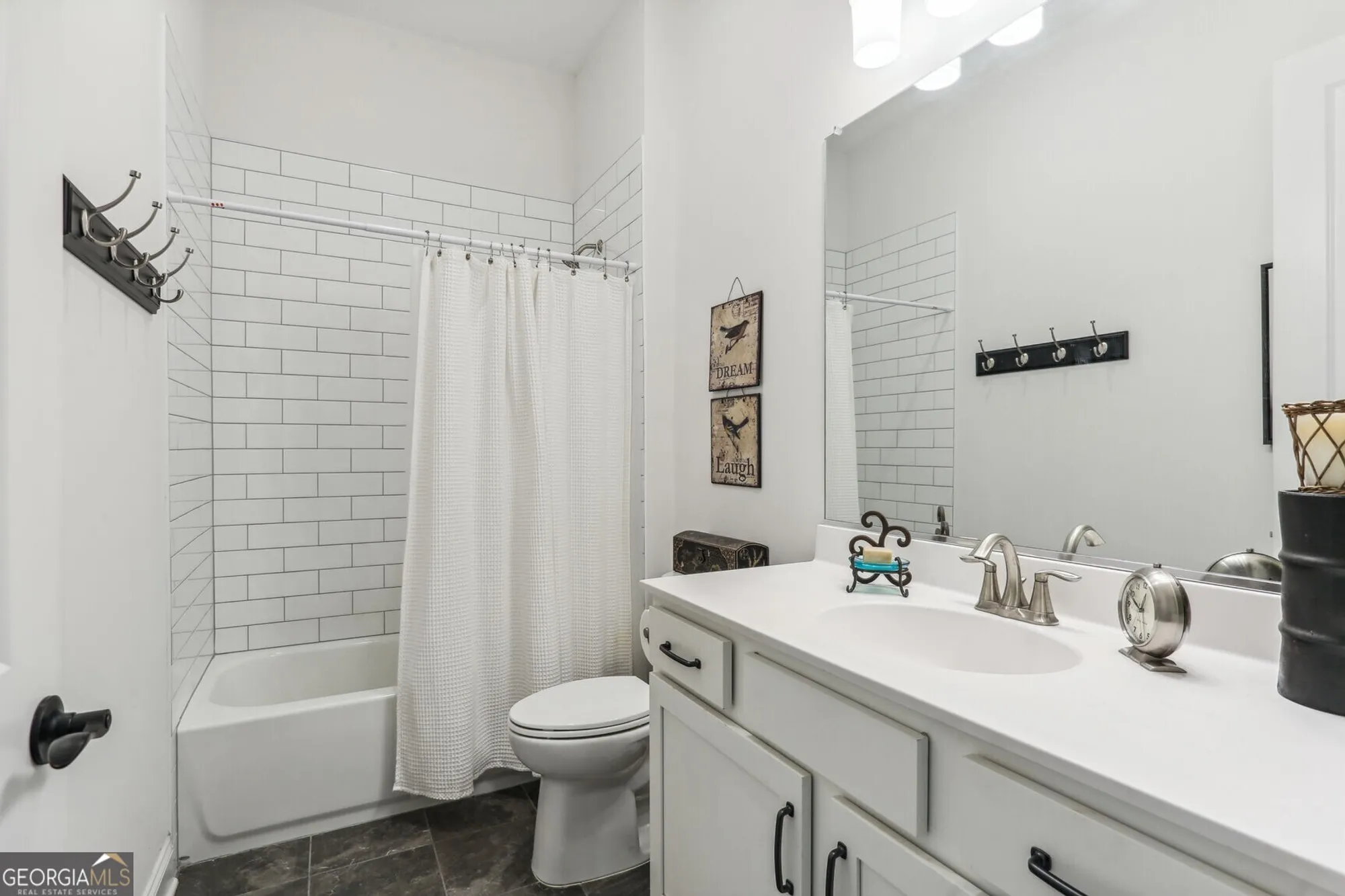 Property Slideshow image 18 of 25 | 243 cordova st, Woodstock, GA, 30189