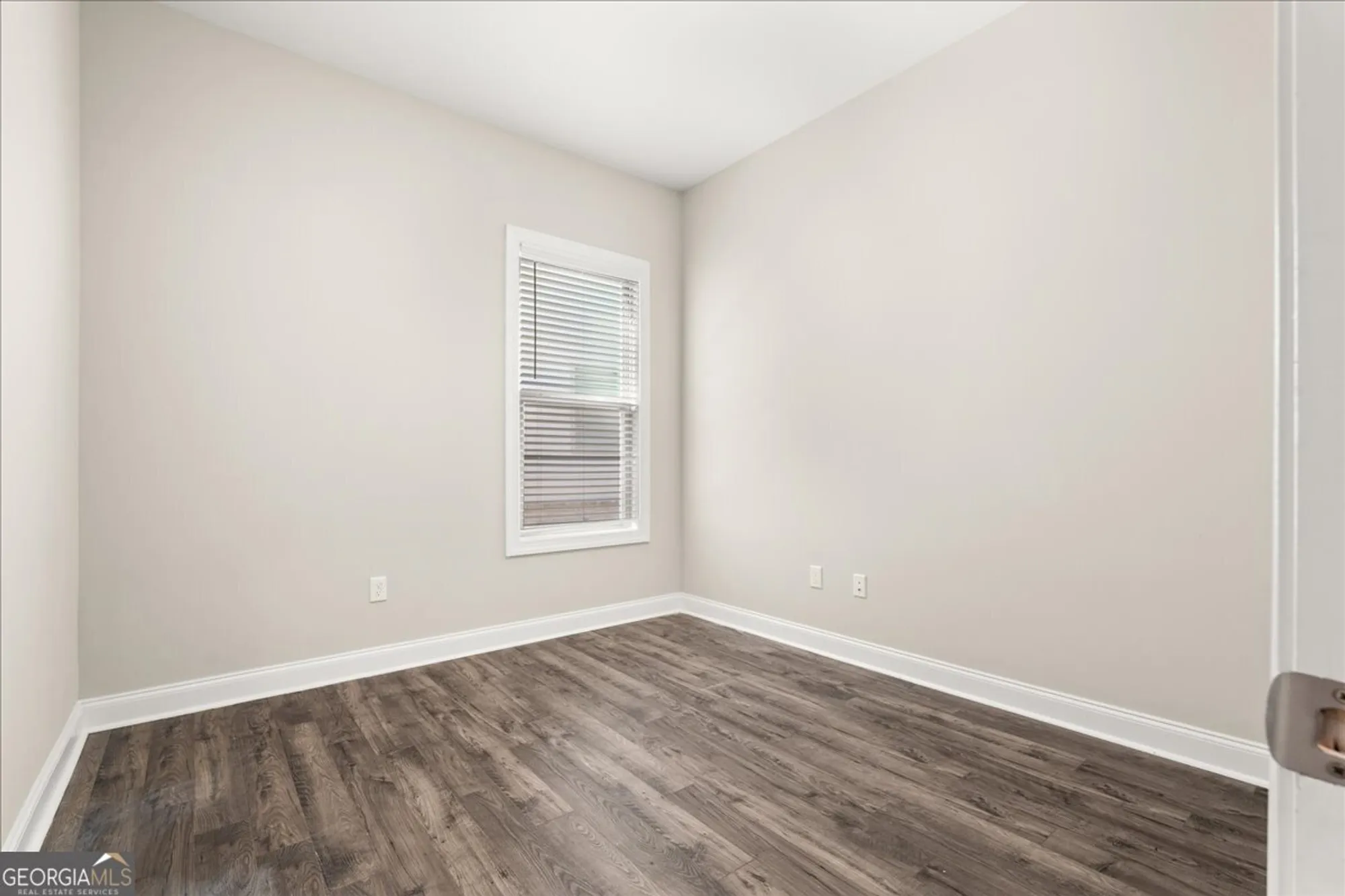 Property Slideshow image 30 of 39 | 3210 fitzgerald way, Cumming, GA, 30041