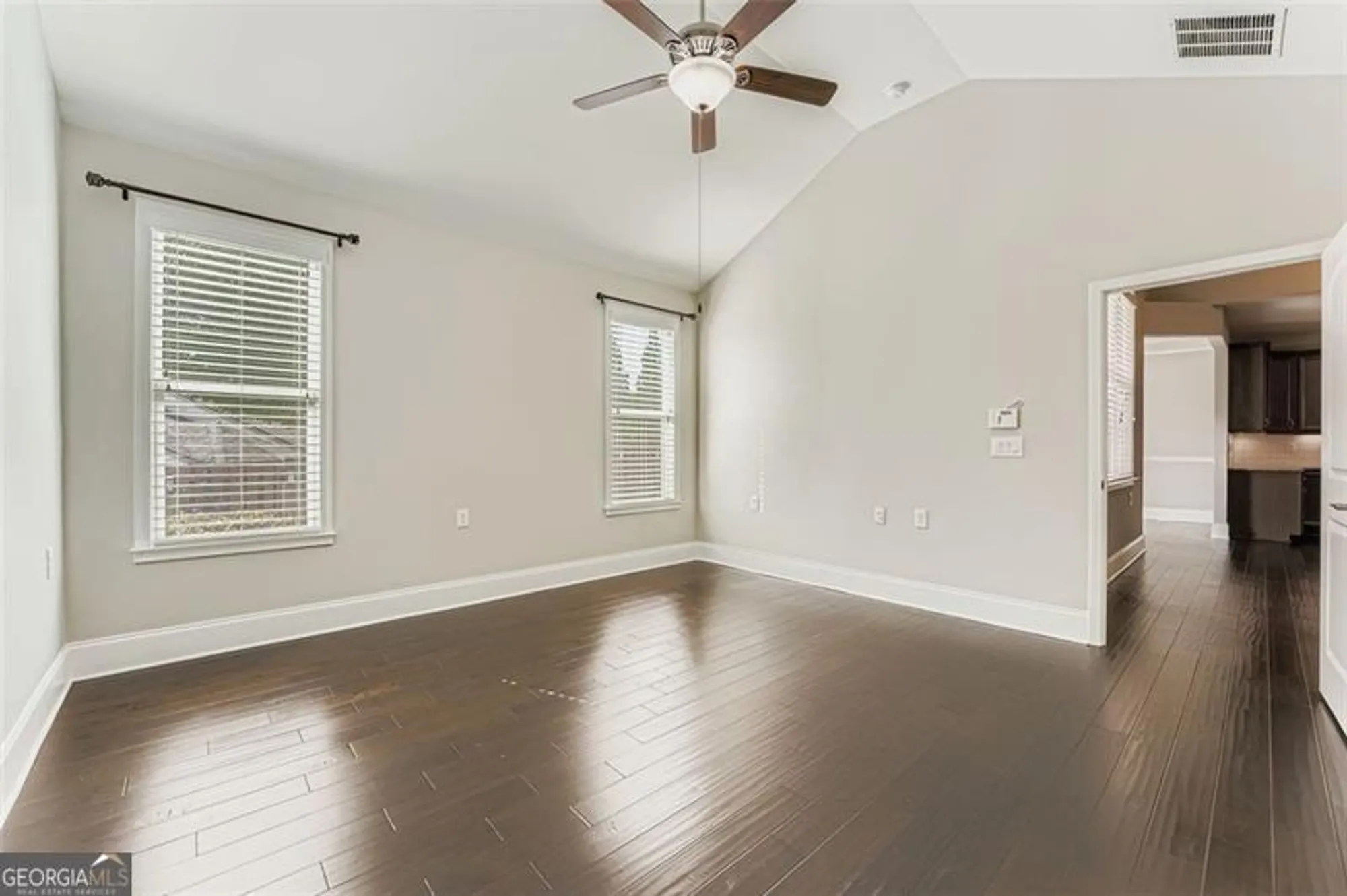 Property Slideshow image 18 of 29 | 313 derrymore dr, Woodstock, GA, 30188