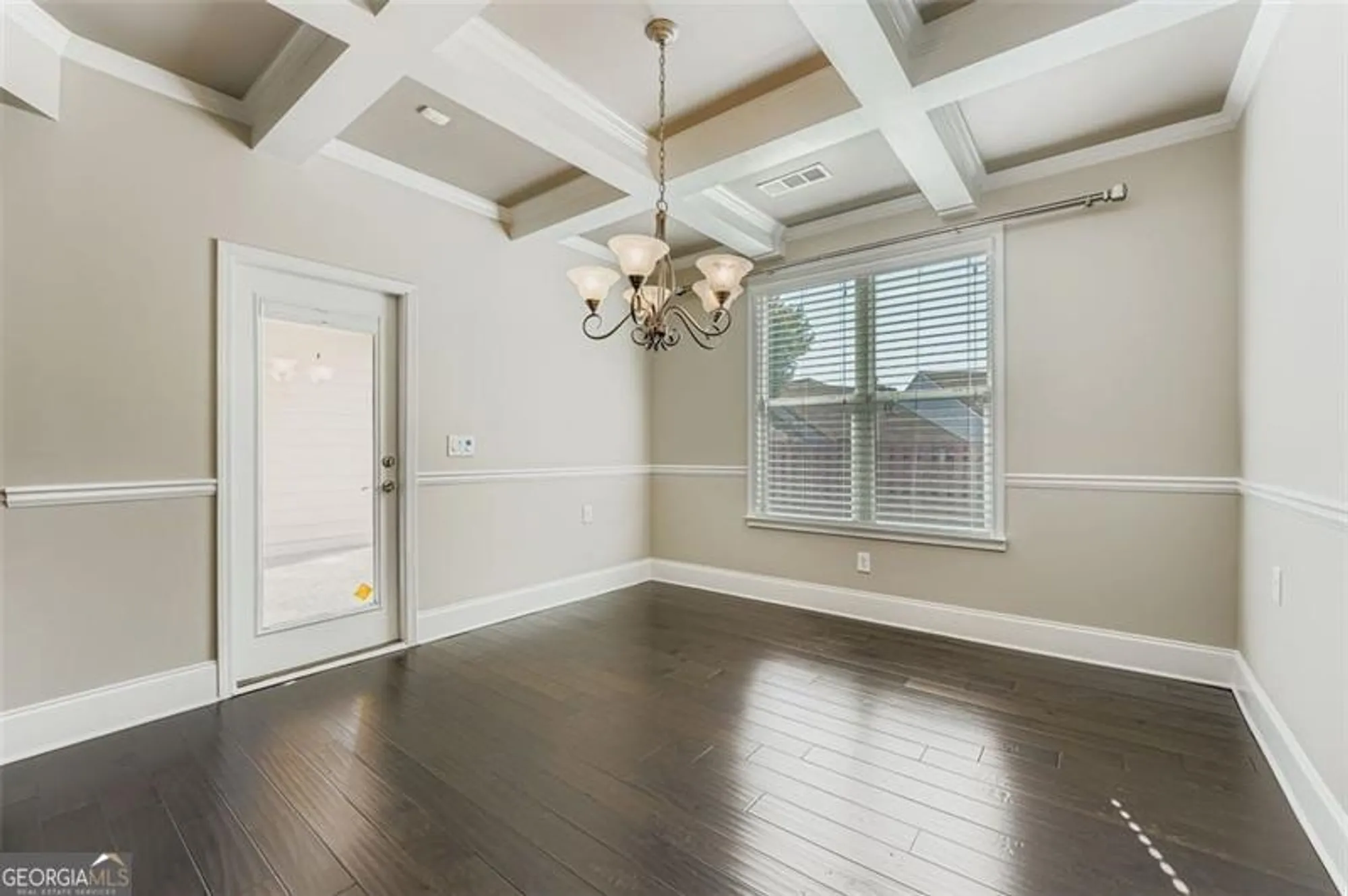 Property Slideshow image 12 of 29 | 313 derrymore dr, Woodstock, GA, 30188