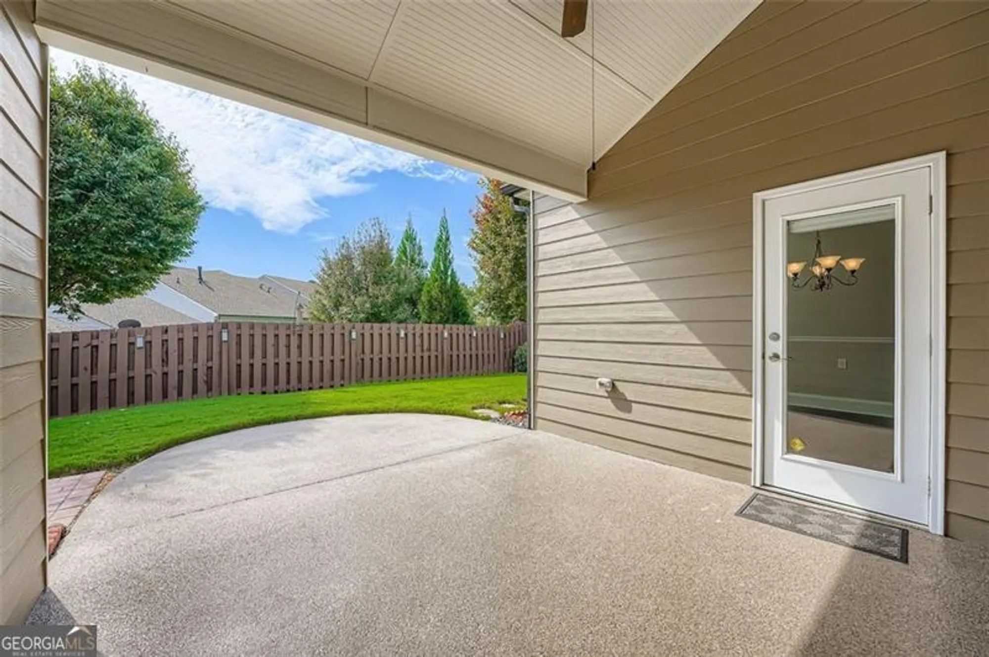 Property Slideshow image 26 of 29 | 313 derrymore dr, Woodstock, GA, 30188