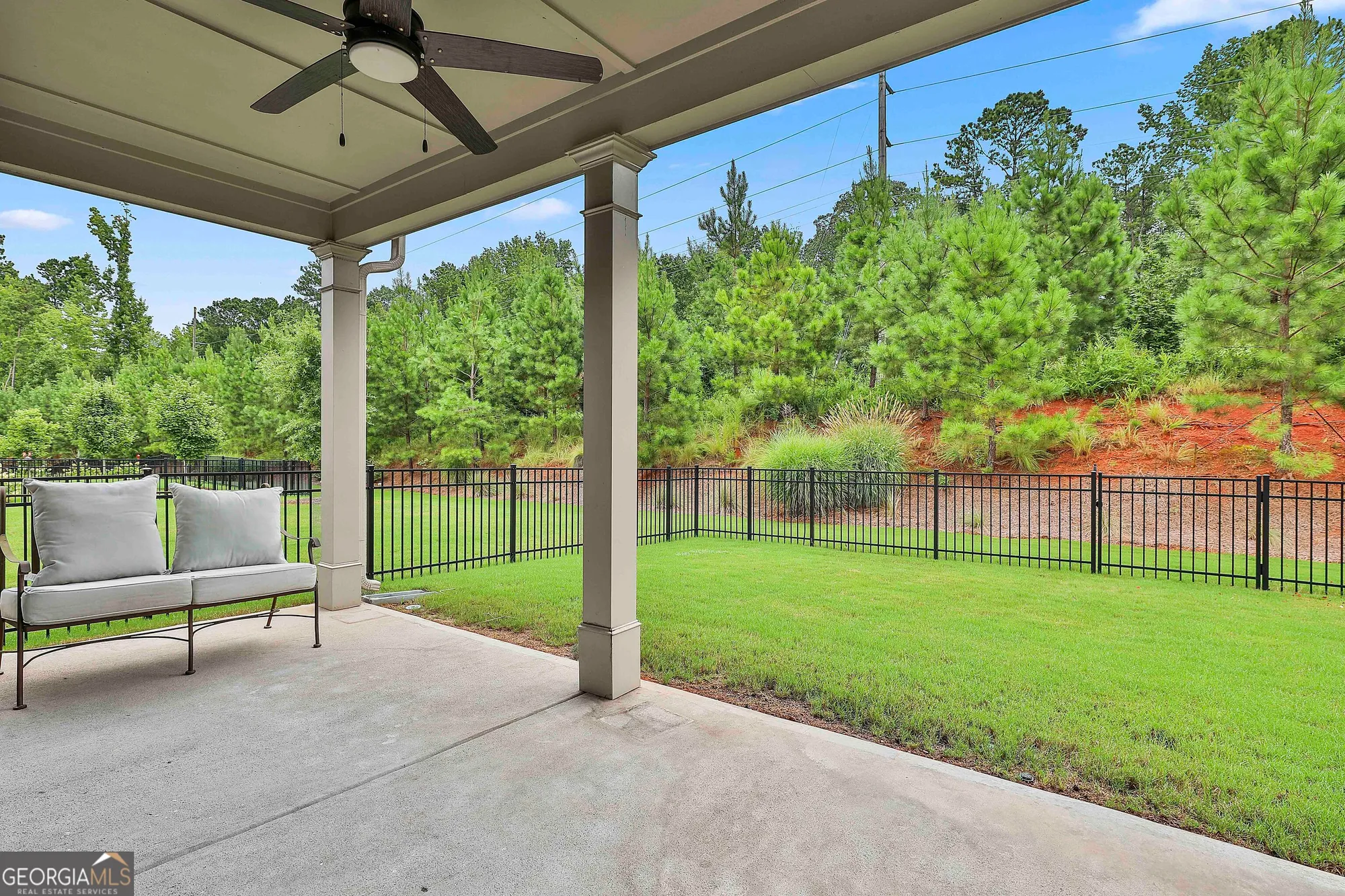 Property Slideshow image 40 of 63 | 527 hazelnut dr, Peachtree City, GA, 30269