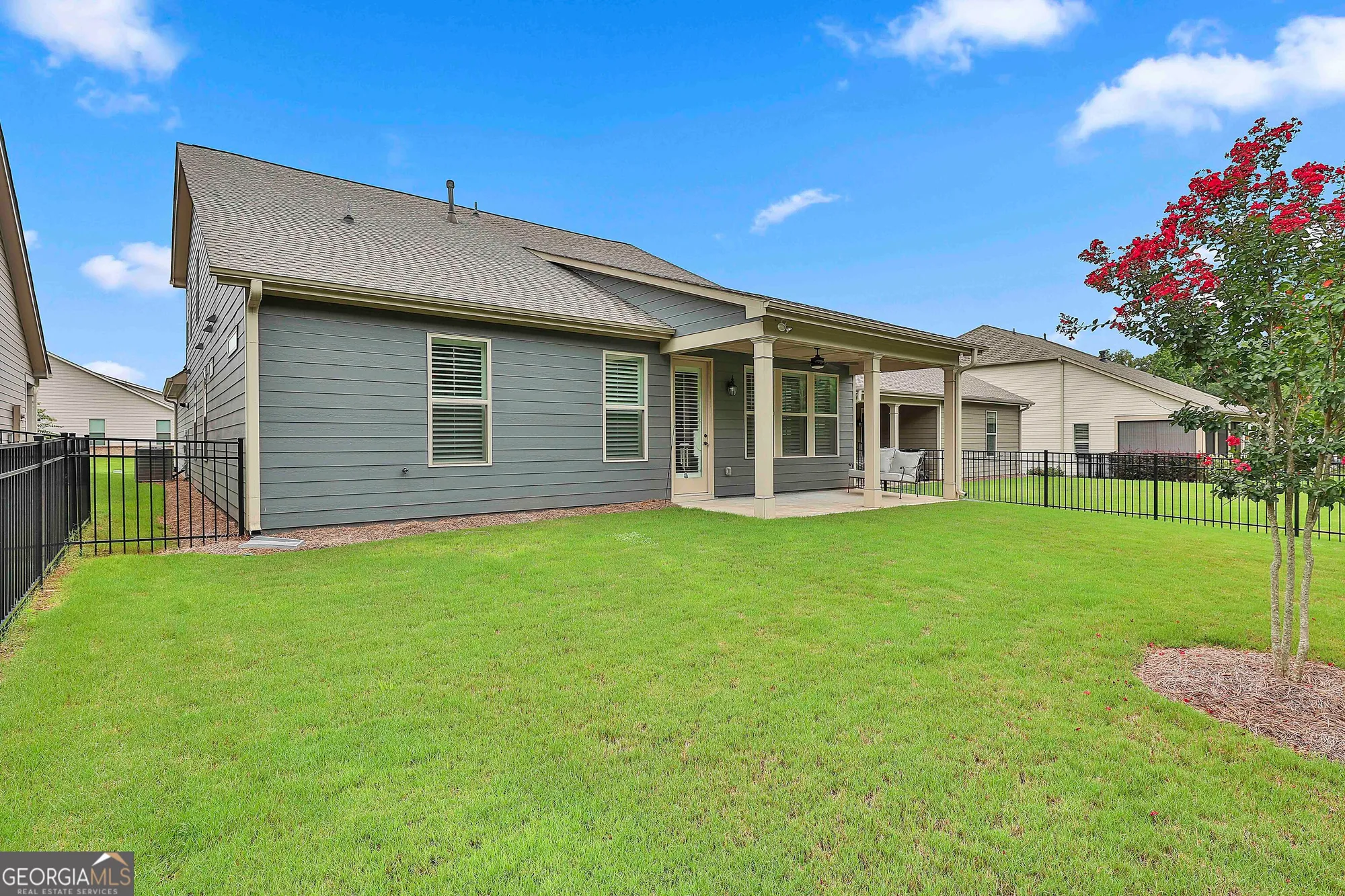 Property Slideshow image 43 of 63 | 527 hazelnut dr, Peachtree City, GA, 30269