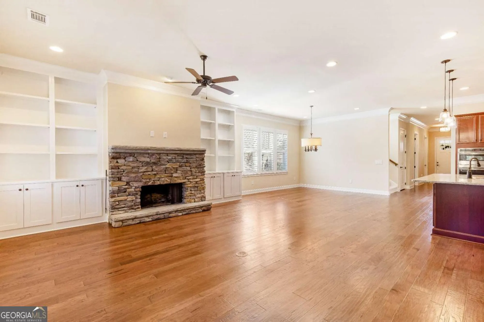 Property Slideshow image 14 of 53 | 424 loblolly st, Woodstock, GA, 30188