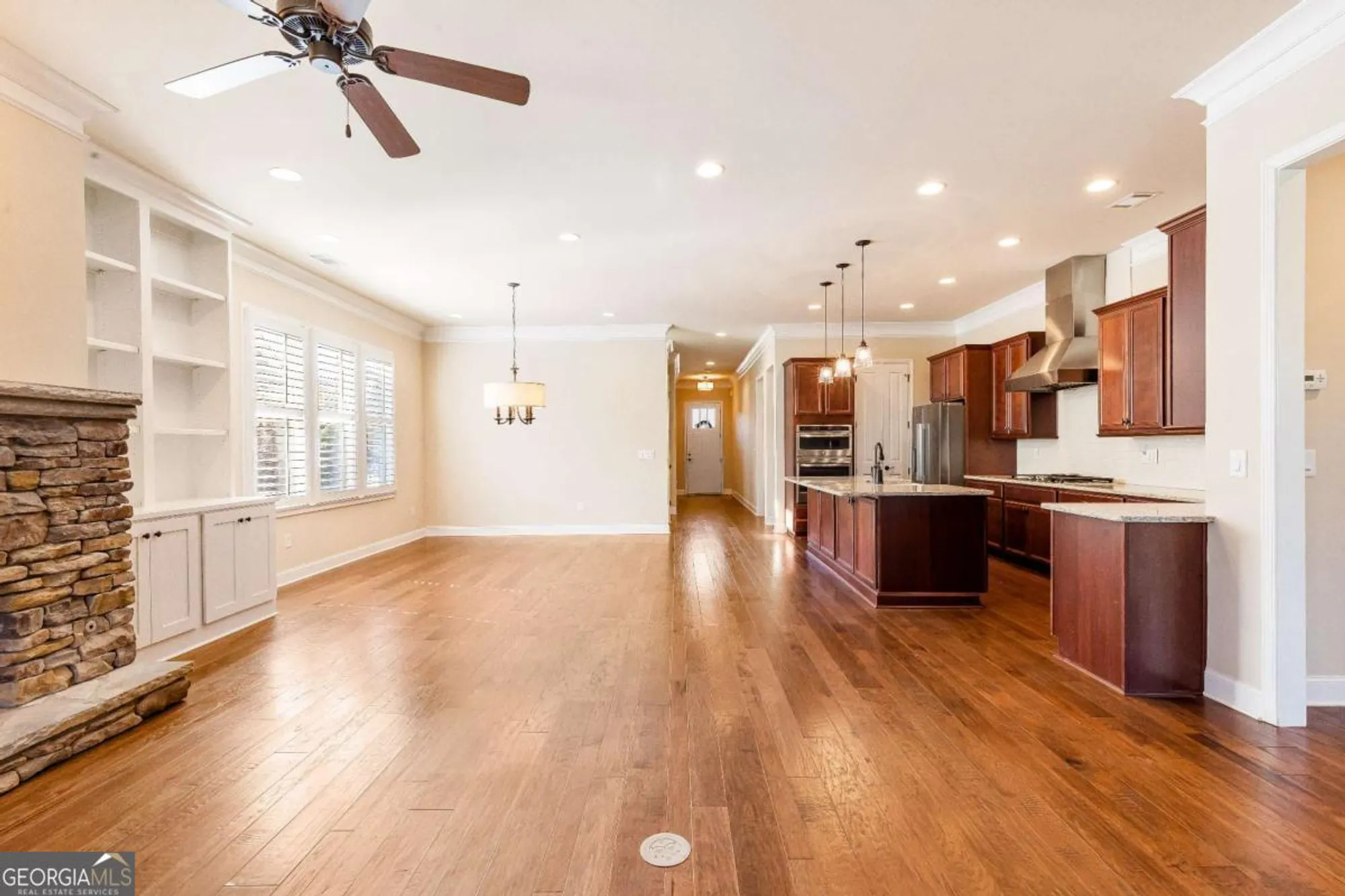 Property Slideshow image 11 of 53 | 424 loblolly st, Woodstock, GA, 30188
