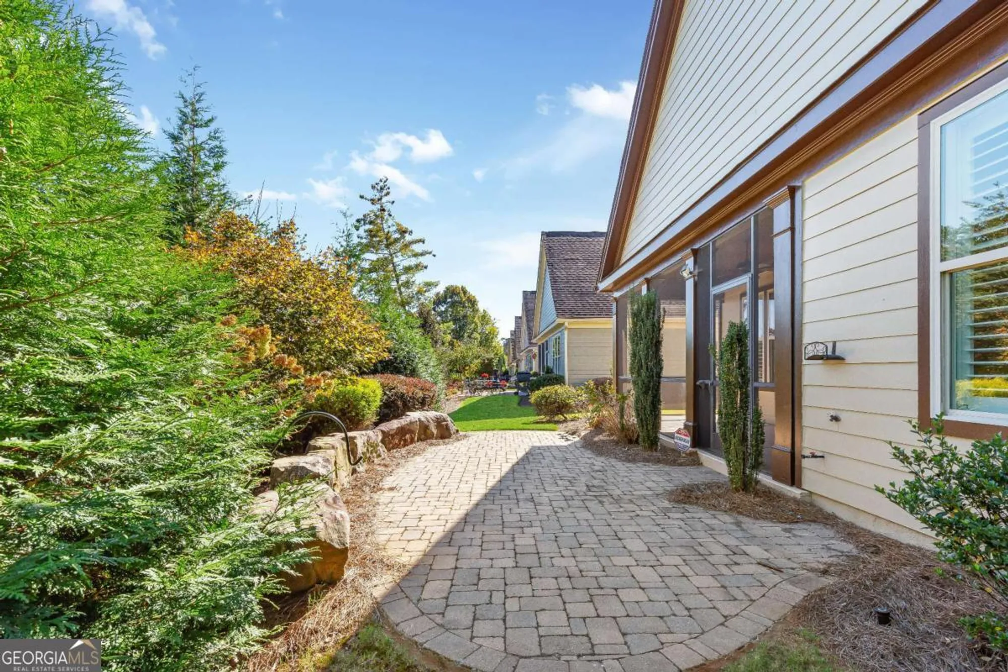 Property Slideshow image 37 of 53 | 424 loblolly st, Woodstock, GA, 30188