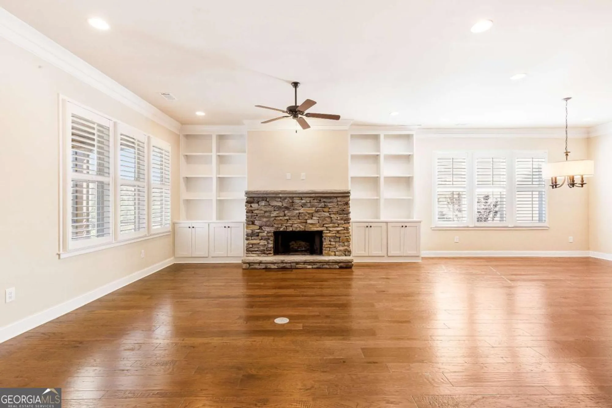 Property Slideshow image 15 of 53 | 424 loblolly st, Woodstock, GA, 30188