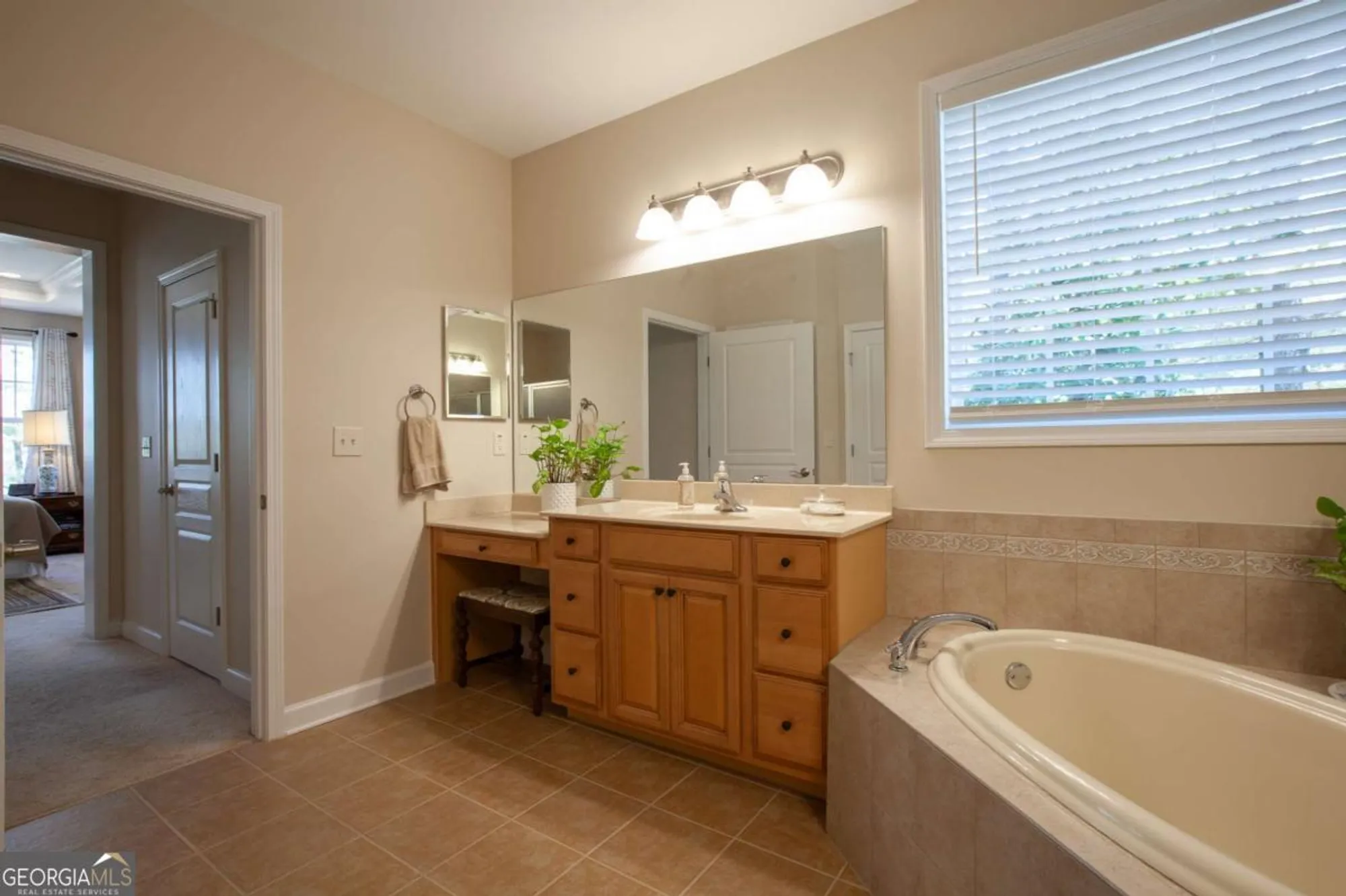 Property Slideshow image 11 of 45 | 3104 white magnolia chase sw, Gainesville, GA, 30504
