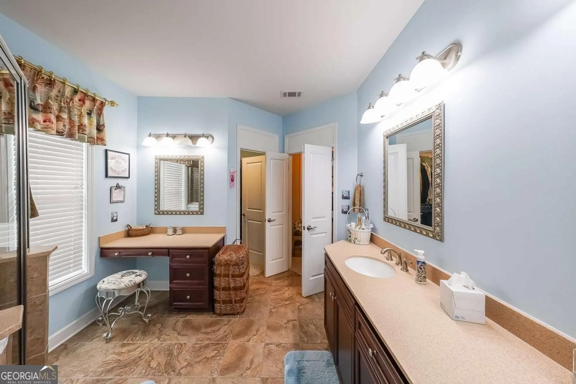 Property Slideshow image 9 of 30 | 3418 cresswind pkwy, Gainesville, GA, 30504