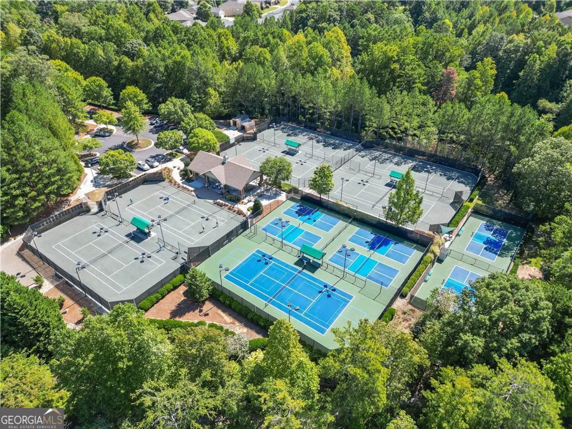 Property Slideshow image 27 of 37 | 507 bonneset ct, Canton, GA, 30114