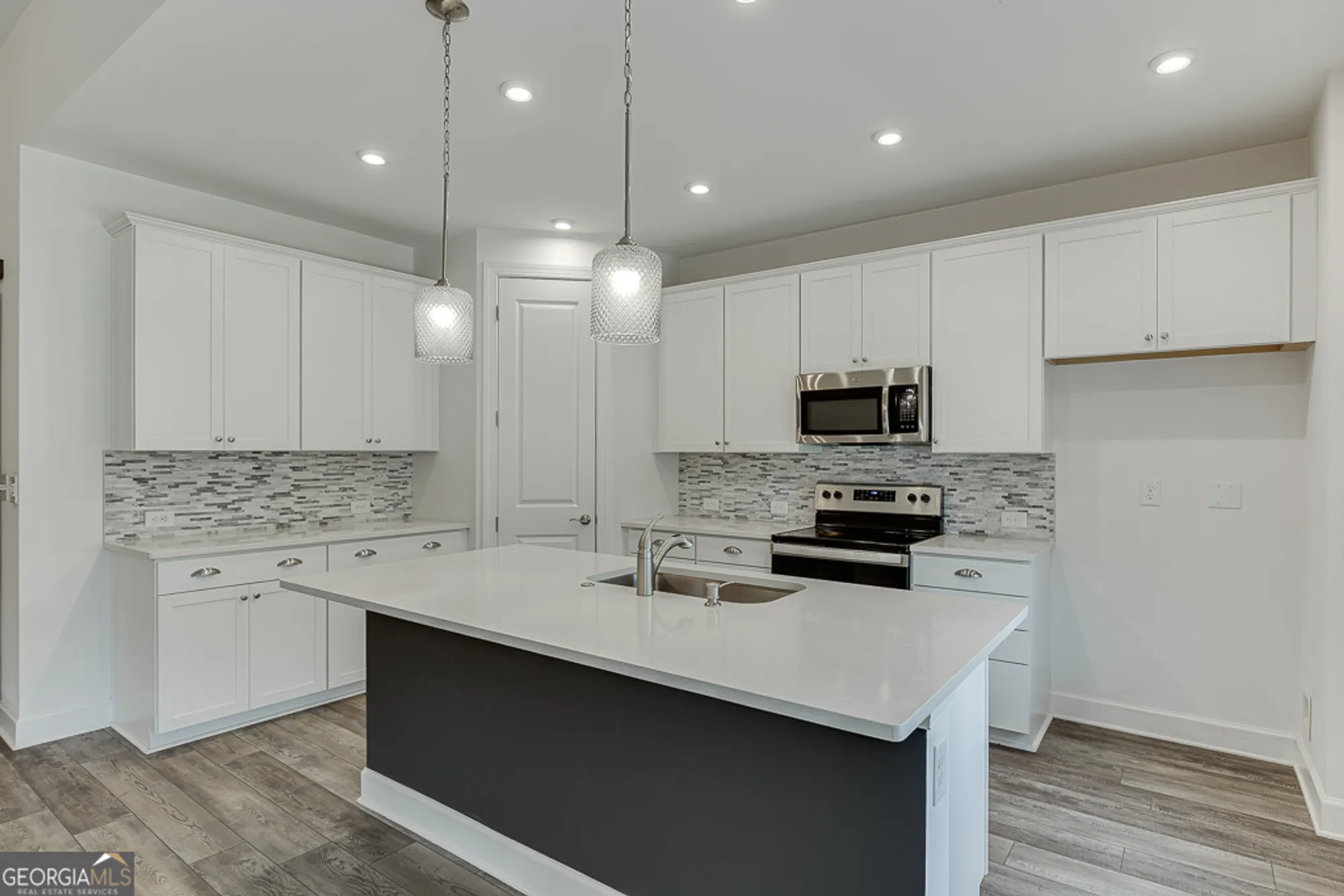 Property Slideshow image 13 of 59 | 168 chatuge dr, Hoschton, GA, 30548