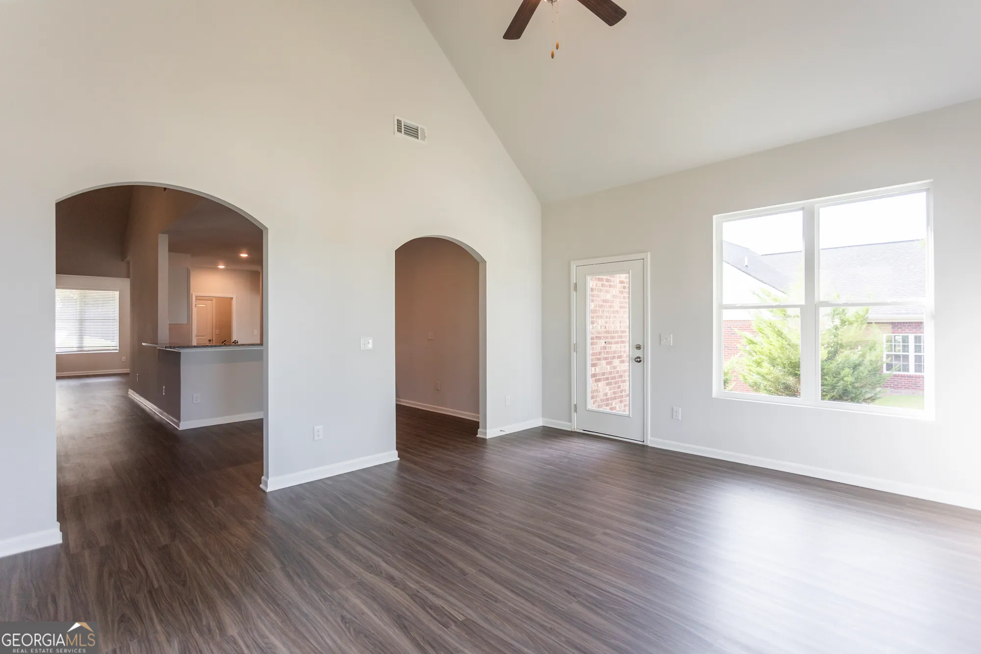 Property Slideshow image 14 of 38 | 210 park place trl, Social Circle, GA, 30025