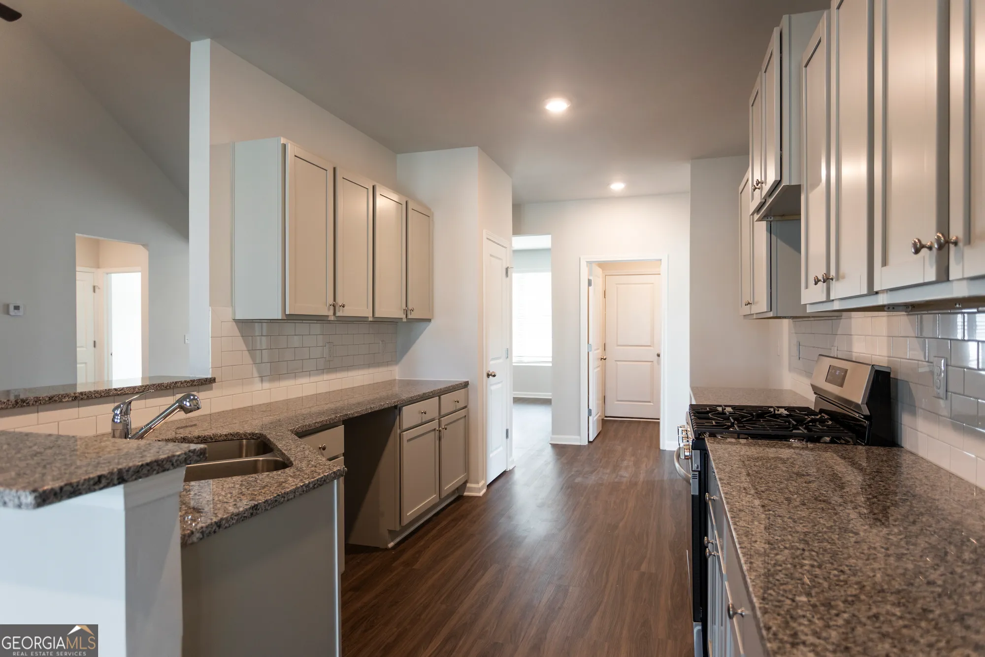 Property Slideshow image 10 of 38 | 210 park place trl, Social Circle, GA, 30025