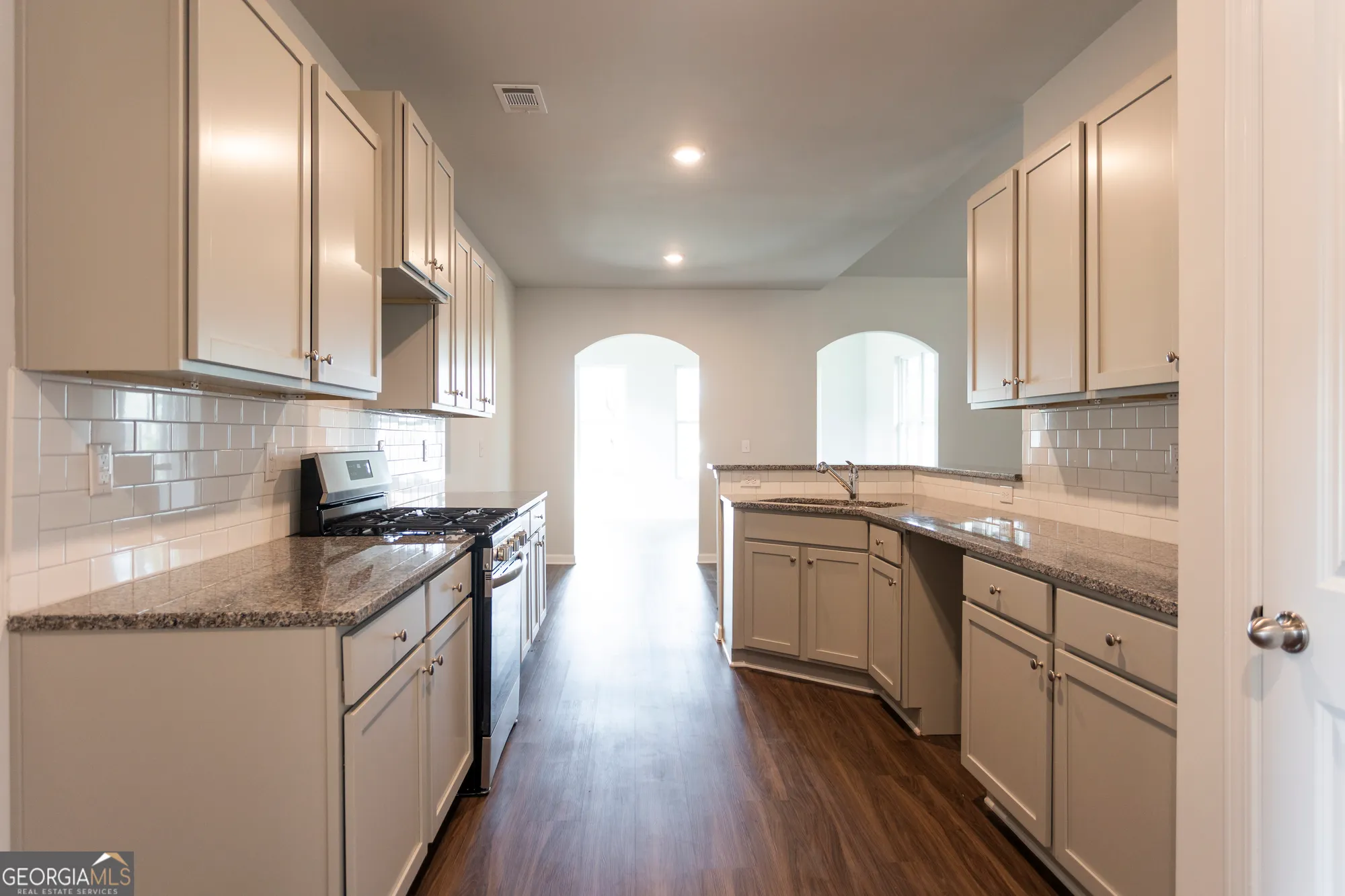 Property Slideshow image 11 of 38 | 210 park place trl, Social Circle, GA, 30025