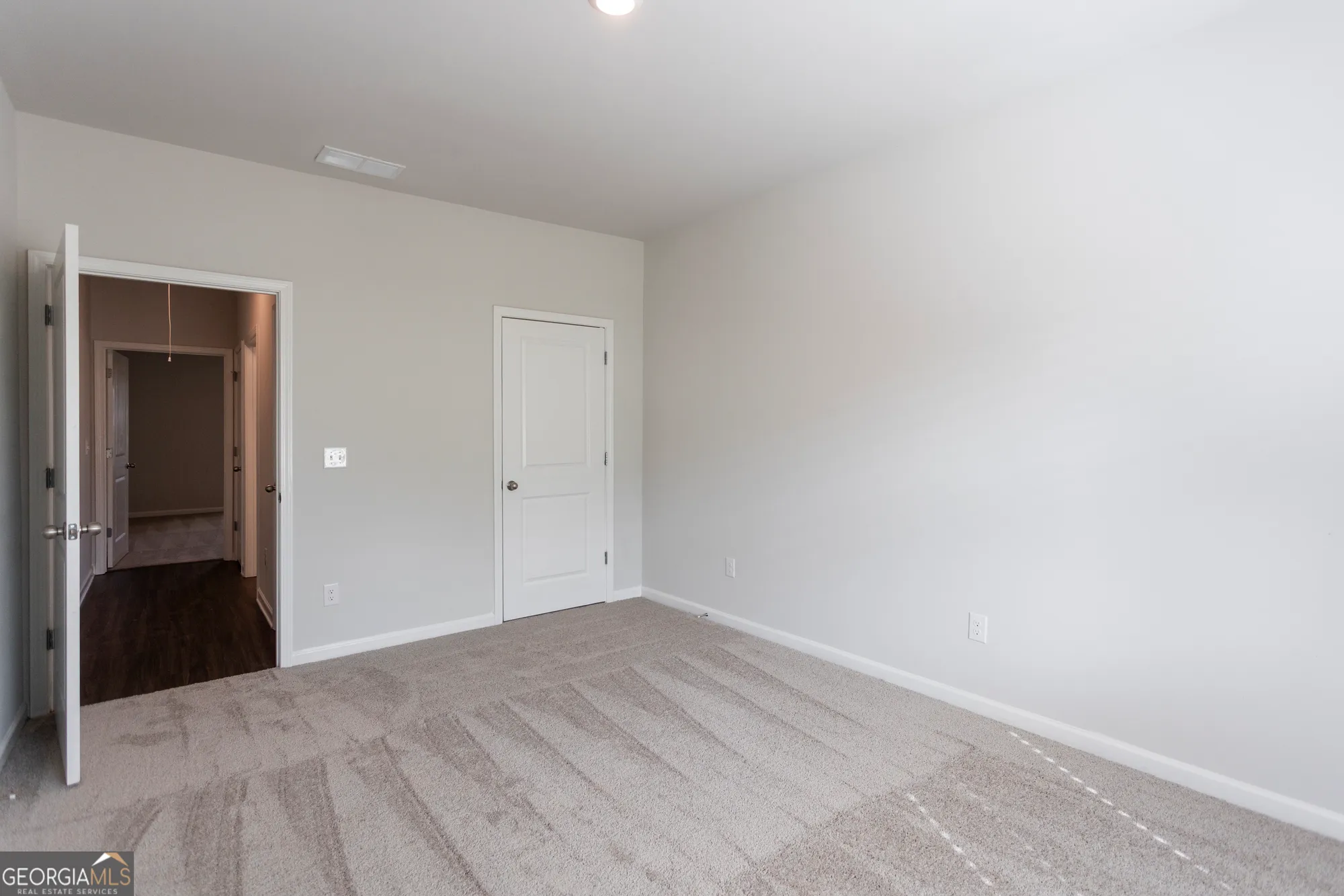 Property Slideshow image 26 of 38 | 210 park place trl, Social Circle, GA, 30025