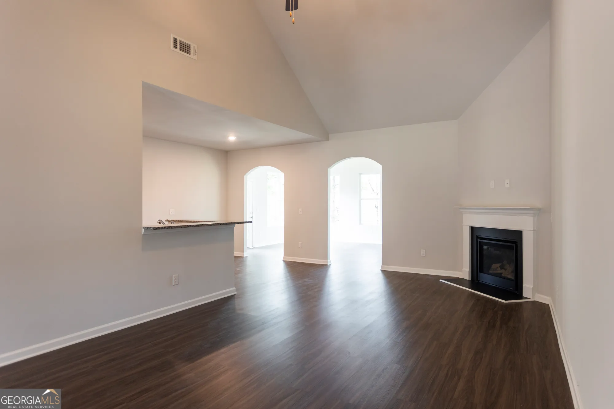 Property Slideshow image 7 of 38 | 210 park place trl, Social Circle, GA, 30025