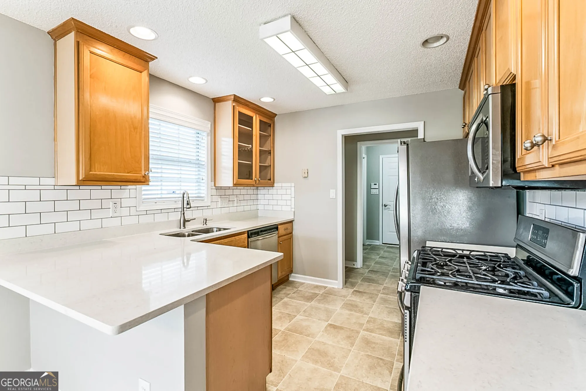 Property Slideshow image 17 of 27 | 1313 jubilee ln, Mcdonough, GA, 30253