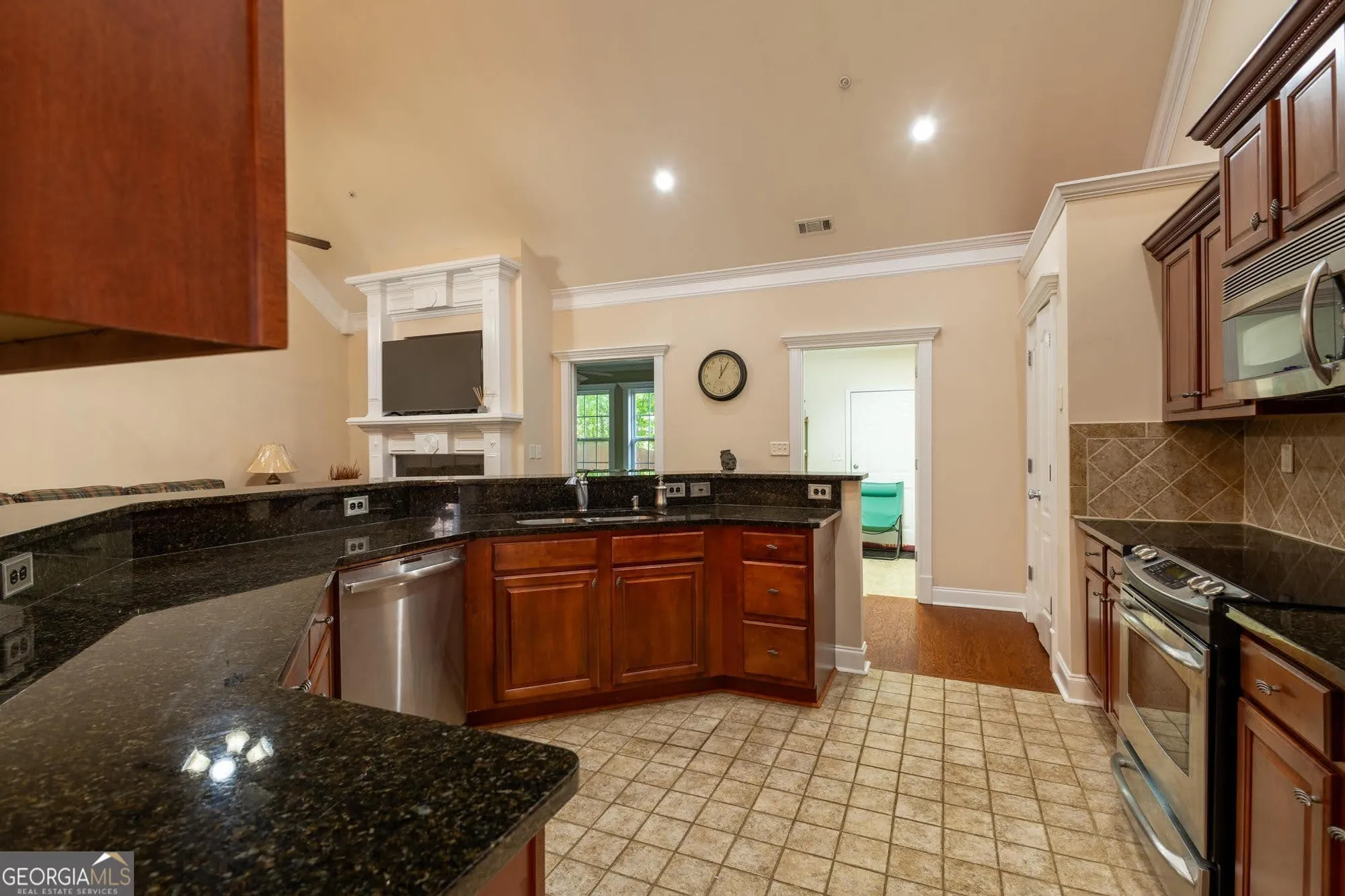 Property Slideshow image 7 of 35 | 10110 malcolm ct, Covington, GA, 30014