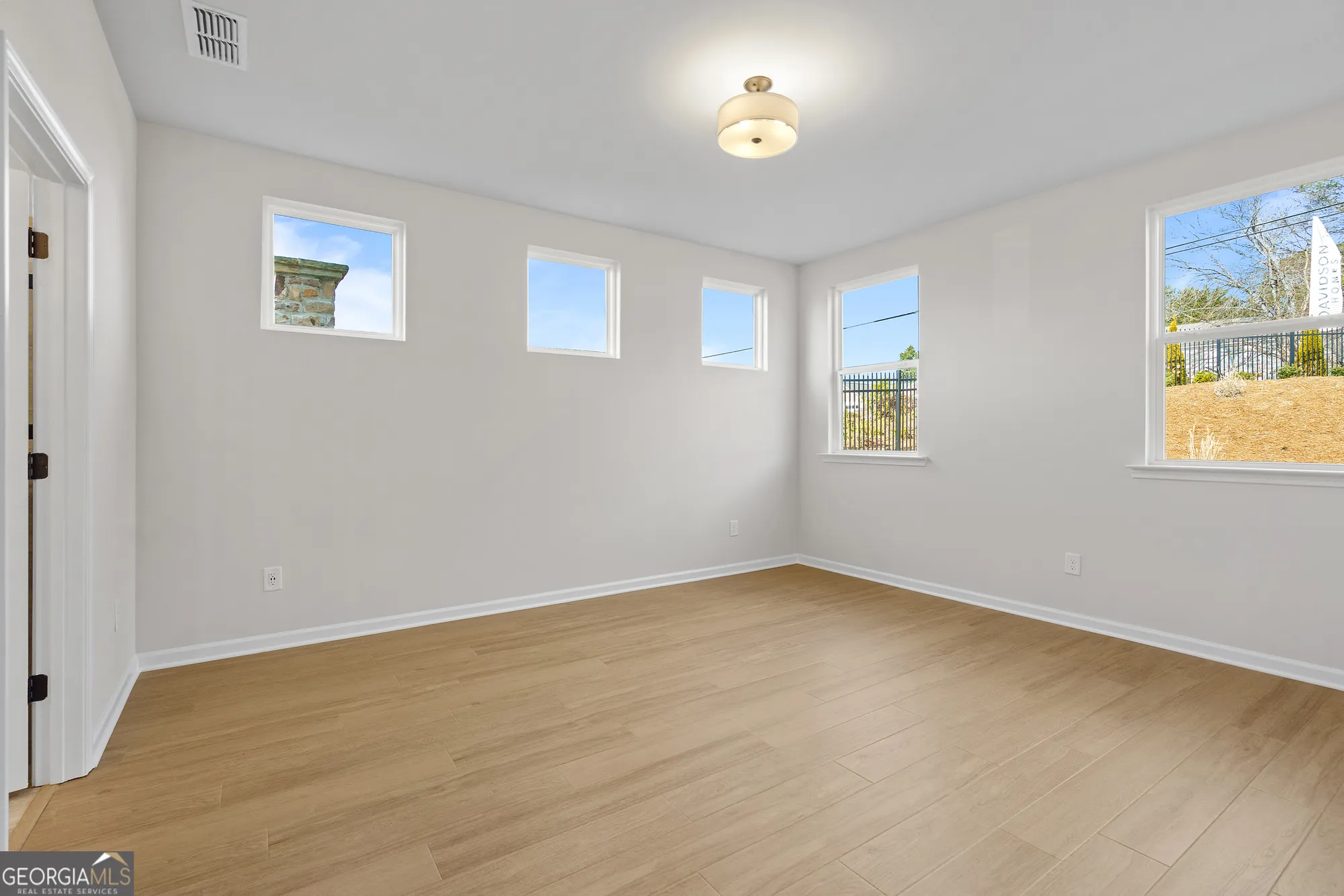 Property Slideshow image 19 of 32 | 1762 juniper berry way, Loganville, GA, 30052