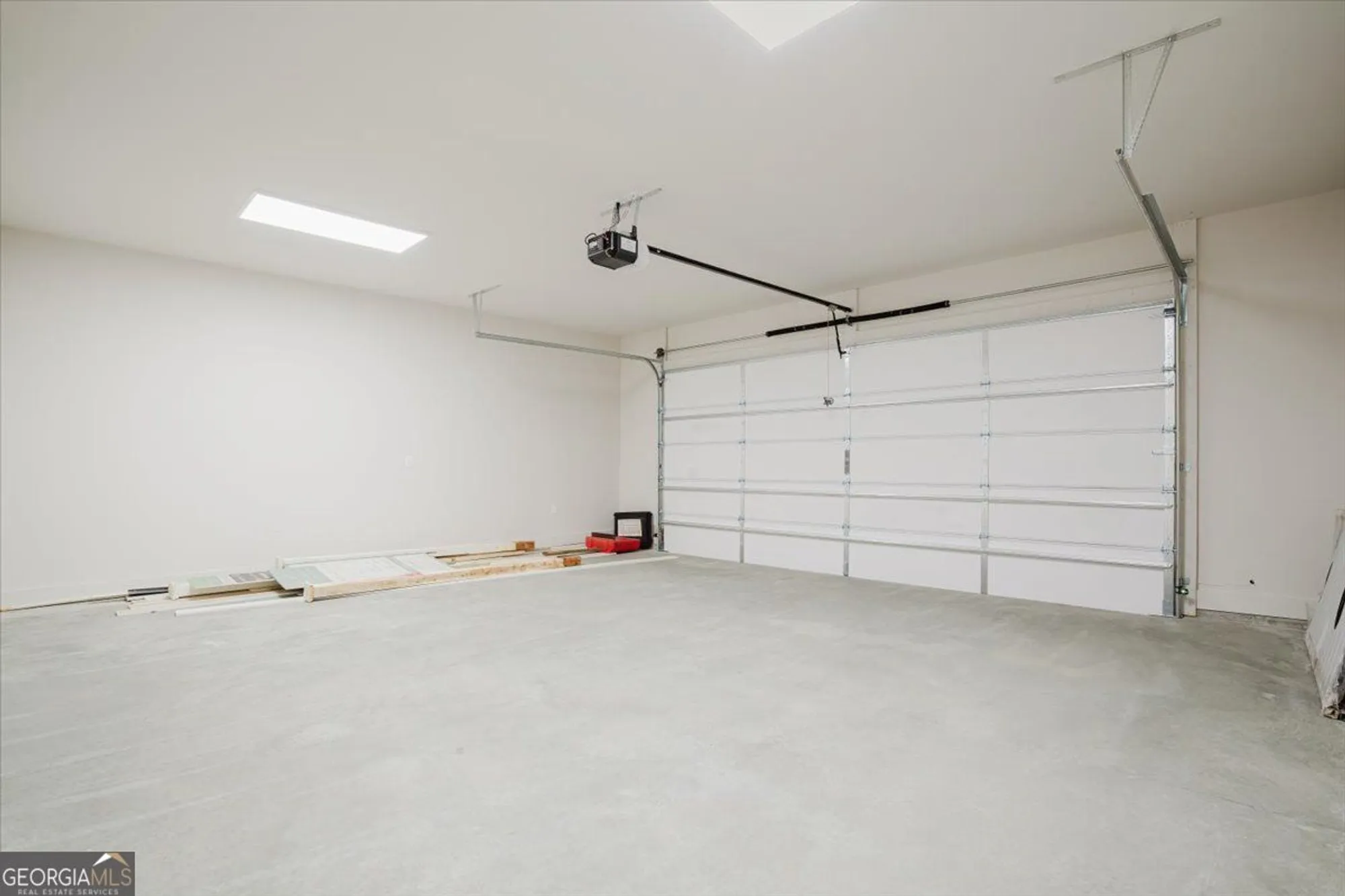 Property Slideshow image 32 of 32 | 165 arbor garden cir, Newnan, GA, 30265