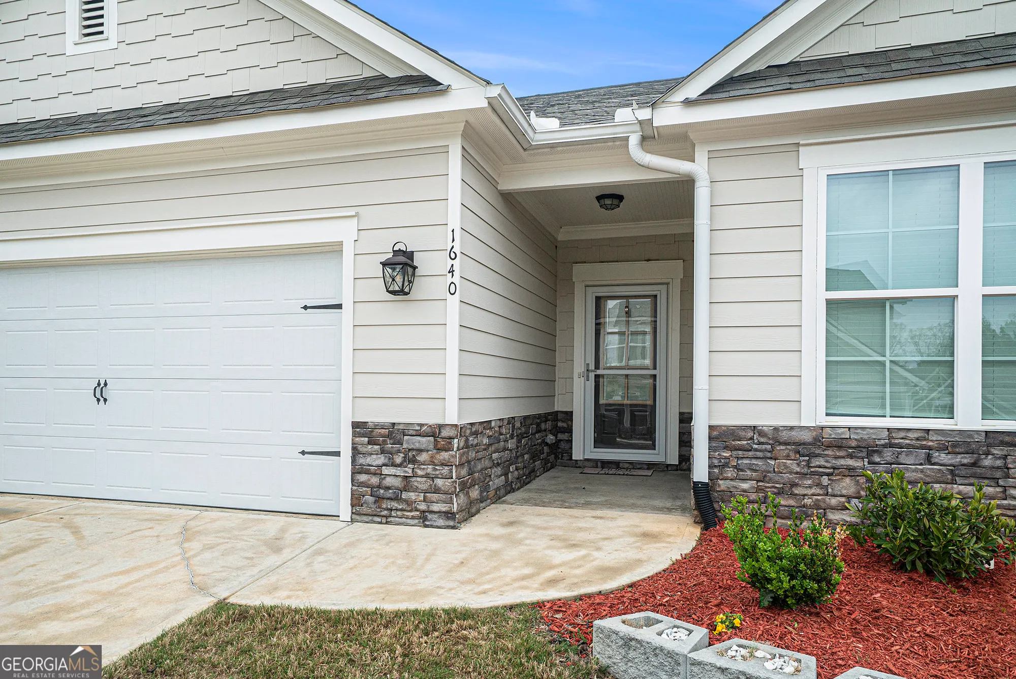 Property Slideshow image 4 of 19 | 1640 andalusian way, Conyers, GA, 30012