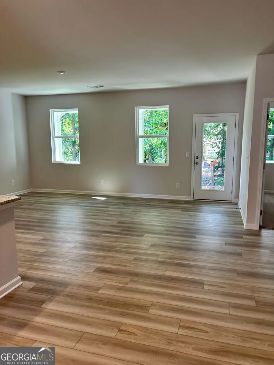 Property Slideshow image 8 of 13 | 217 hydrangea ct # 30, Dallas, GA, 30132