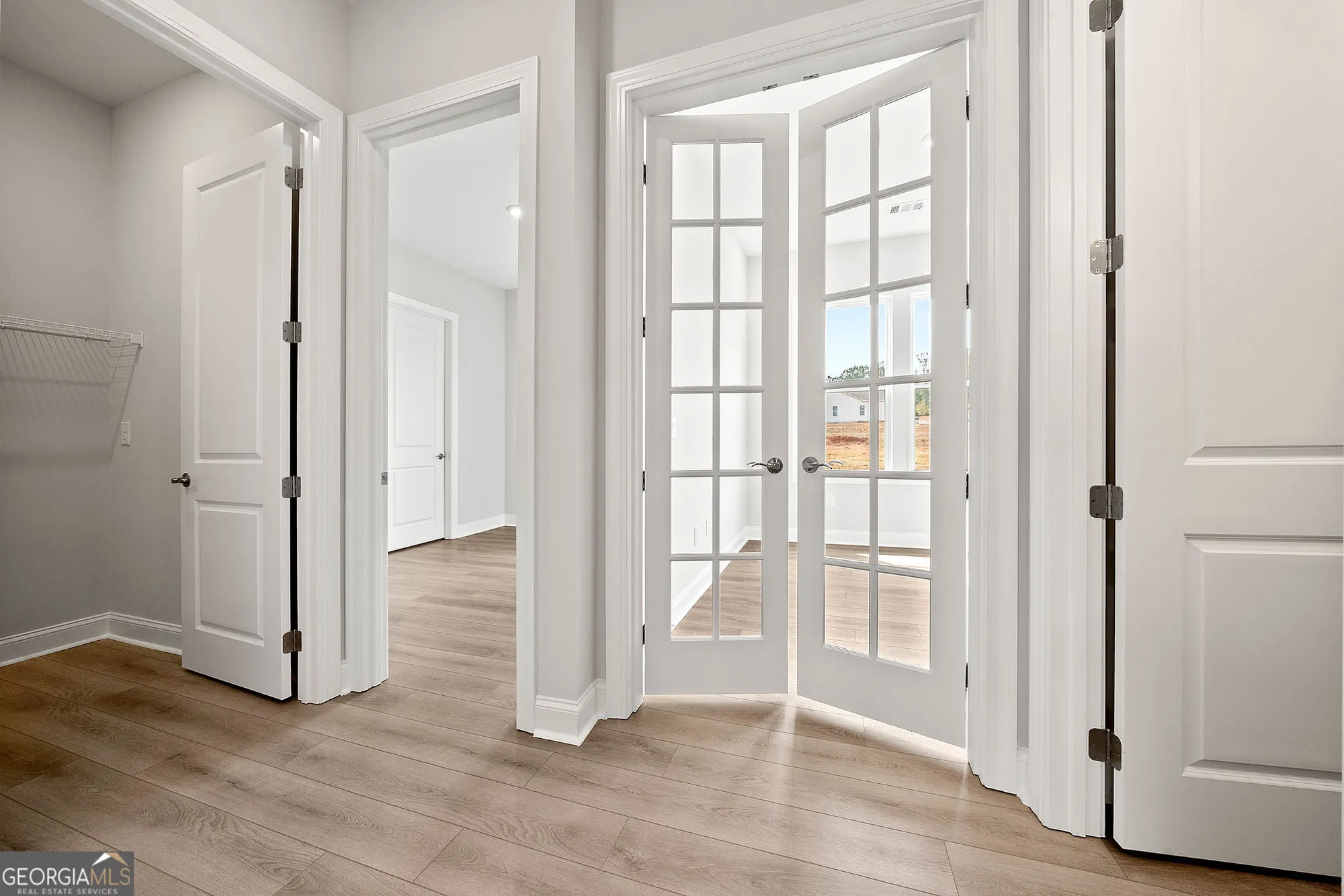 Property Slideshow image 21 of 32 | 158 catalina ct, Newnan, GA, 30263