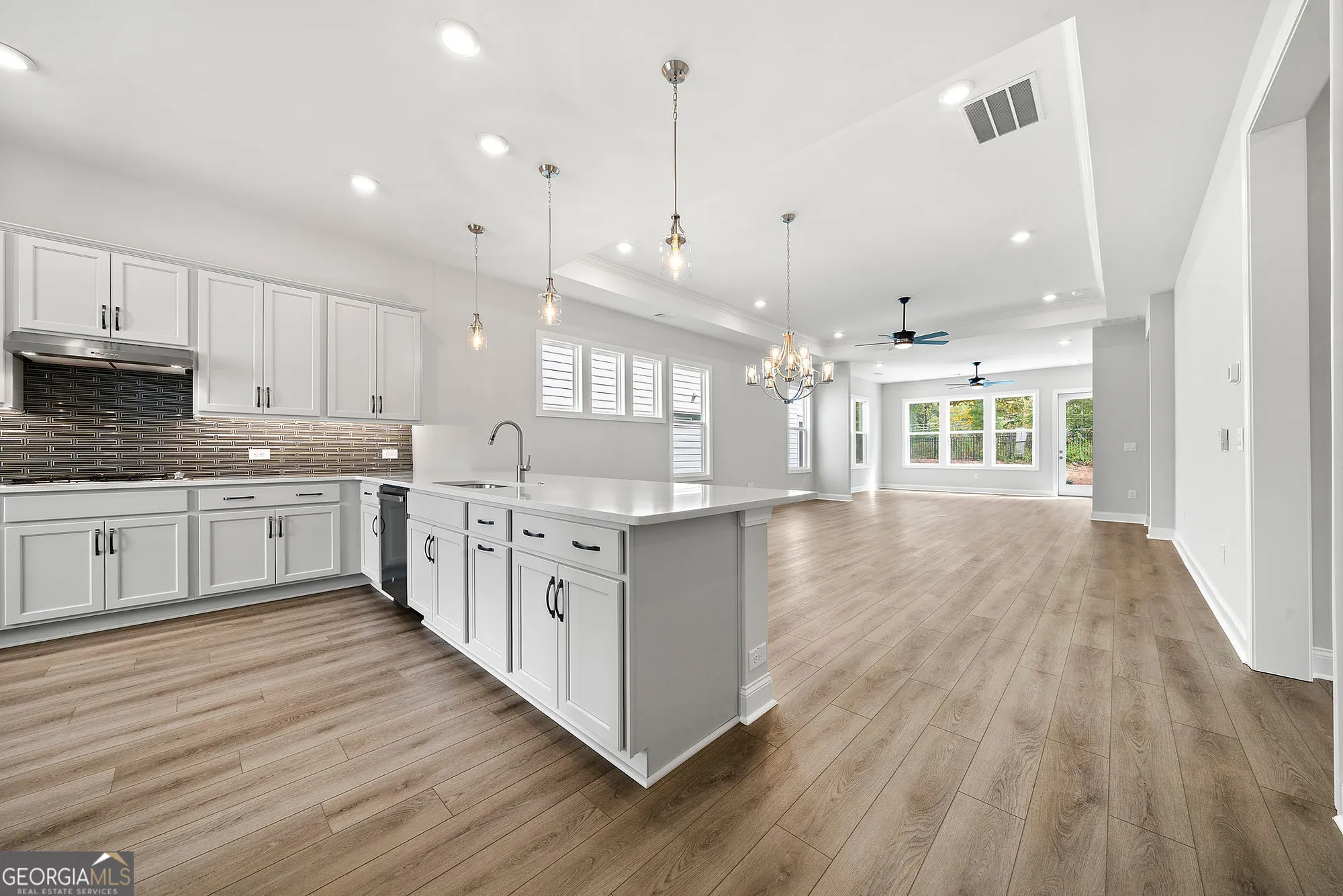 Property Slideshow image 5 of 32 | 158 catalina ct, Newnan, GA, 30263