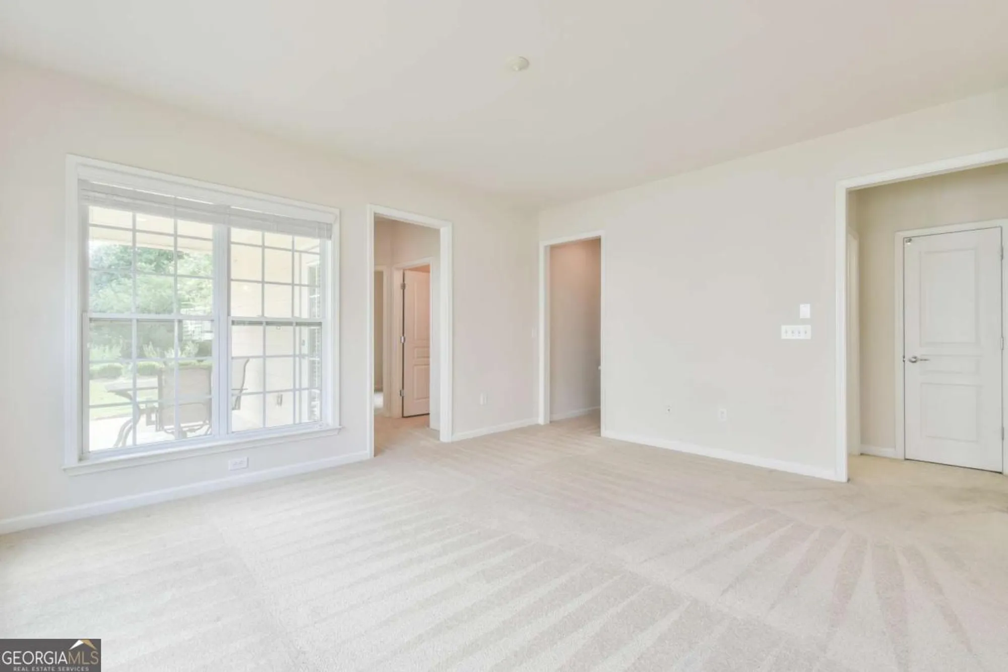 Property Slideshow image 15 of 38 | 6184 longleaf dr, Hoschton, GA, 30548