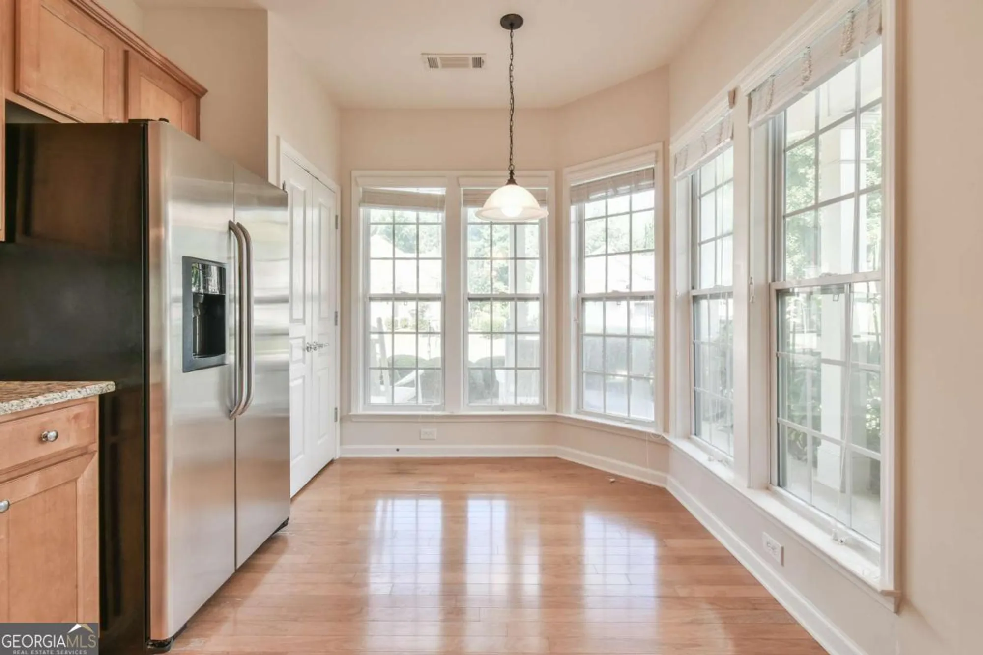 Property Slideshow image 6 of 38 | 6184 longleaf dr, Hoschton, GA, 30548