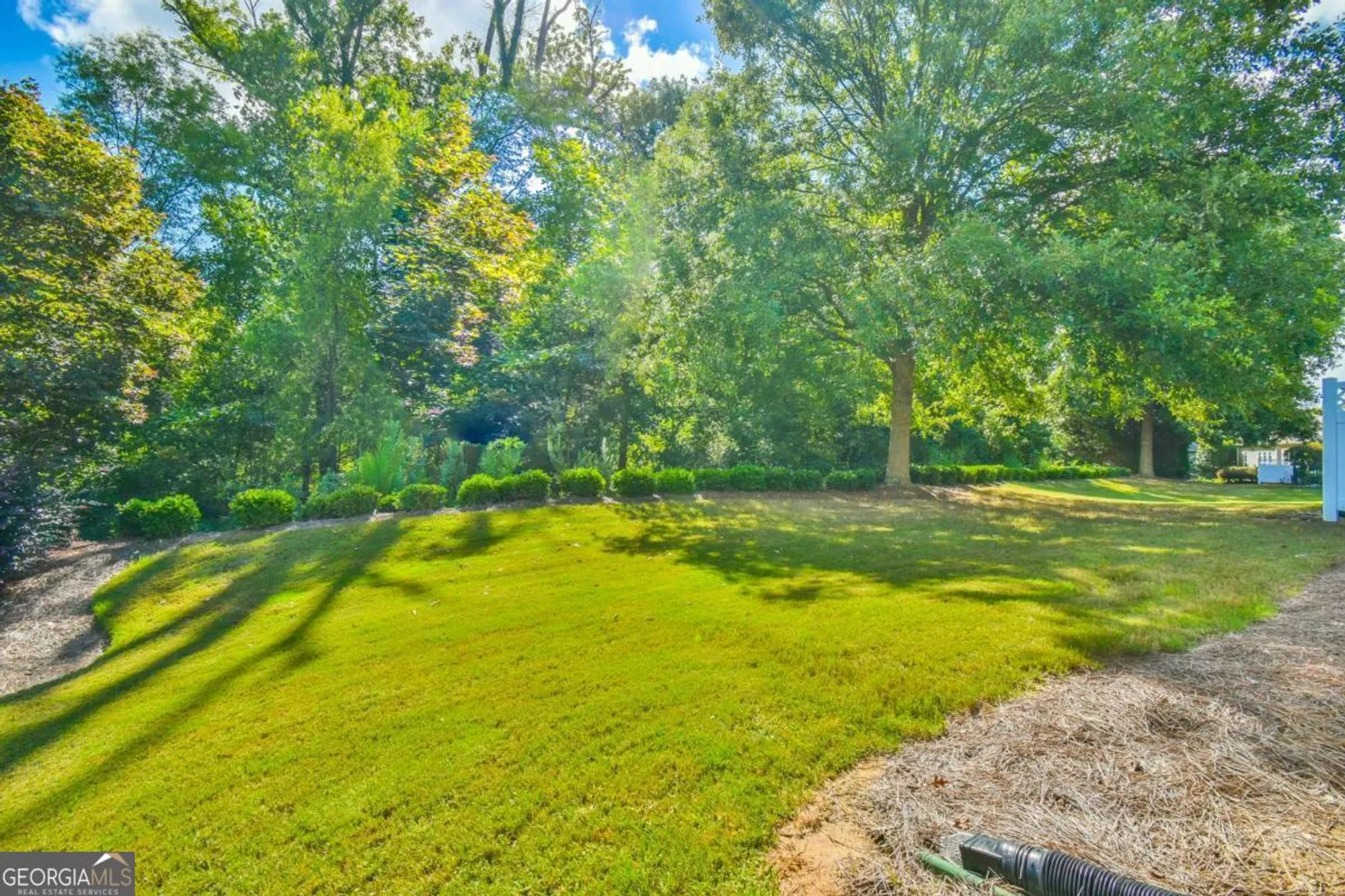 Property Slideshow image 28 of 38 | 6184 longleaf dr, Hoschton, GA, 30548