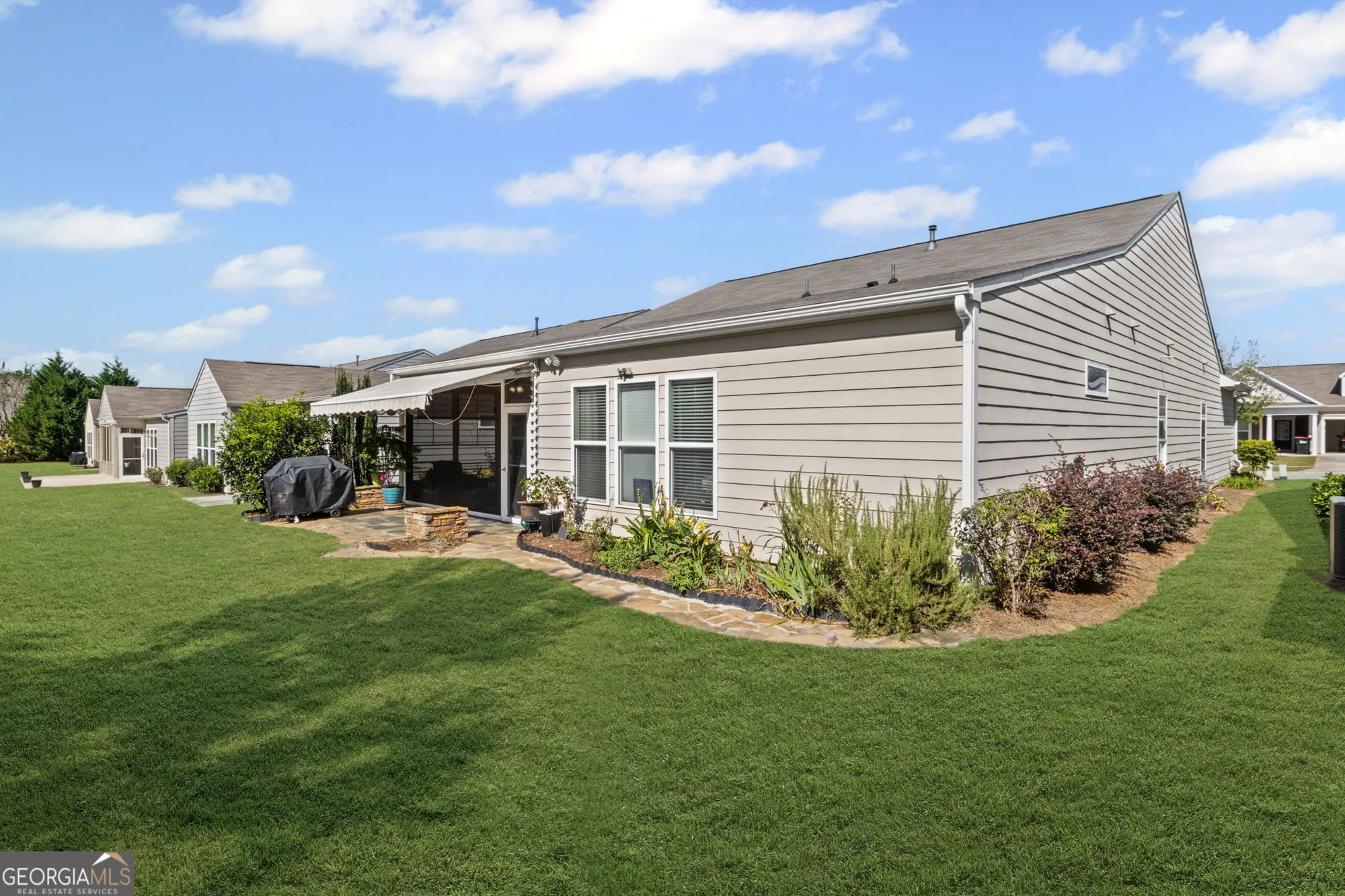 Property Slideshow image 32 of 34 | 733 firefly ct na, Griffin, GA, 30223