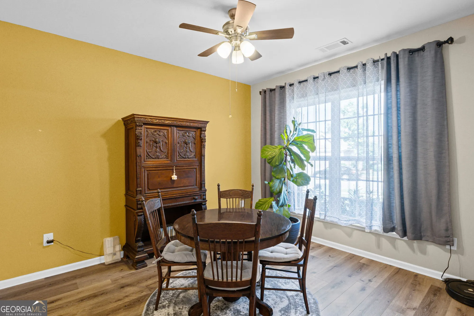 Property Slideshow image 5 of 34 | 733 firefly ct na, Griffin, GA, 30223