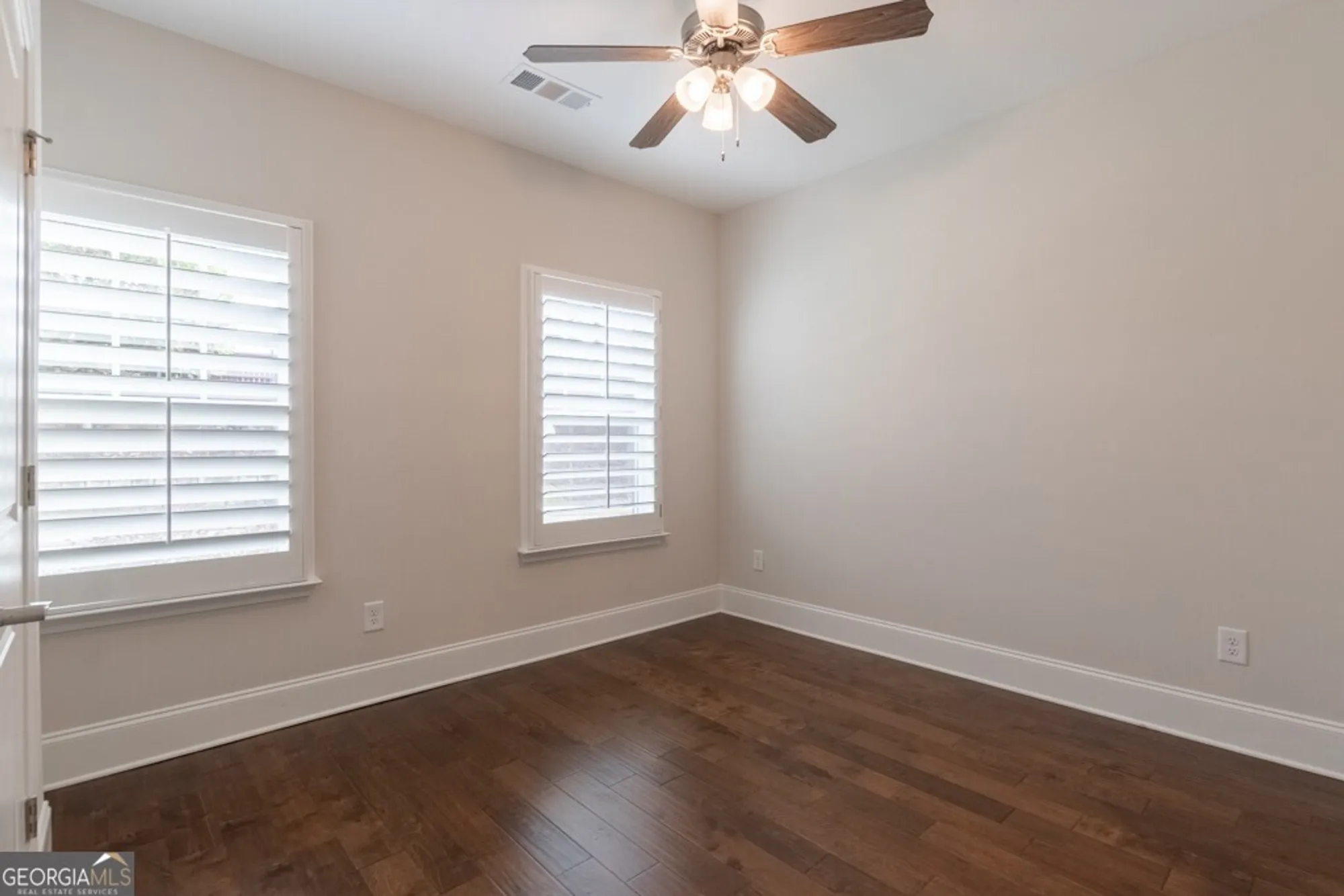 Property Slideshow image 33 of 52 | 601 cork st, Woodstock, GA, 30188