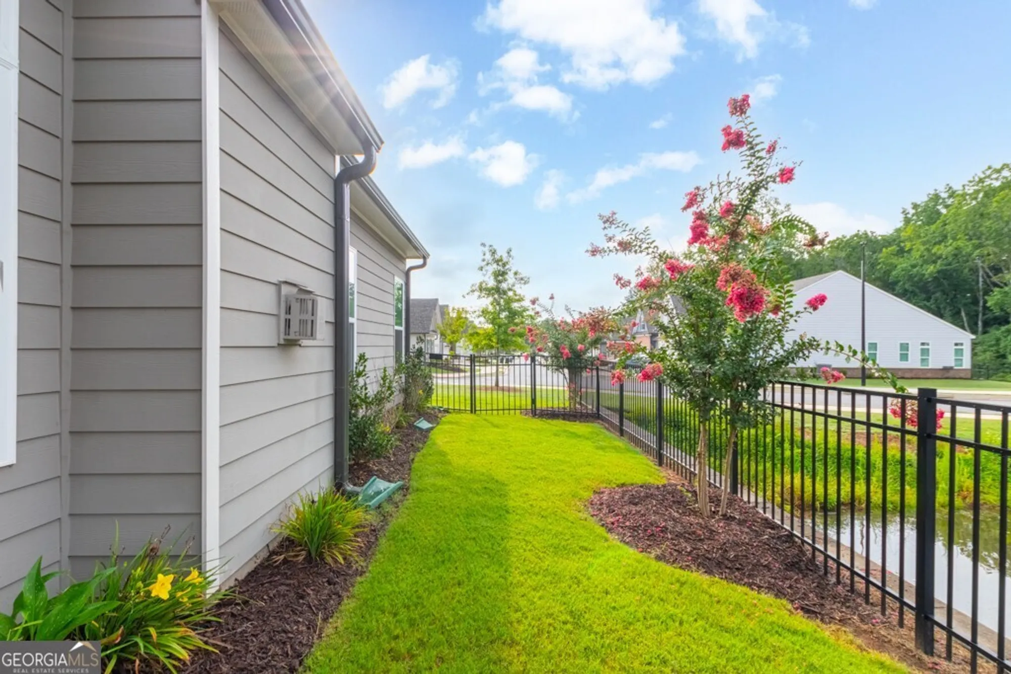 Property Slideshow image 45 of 52 | 601 cork st, Woodstock, GA, 30188