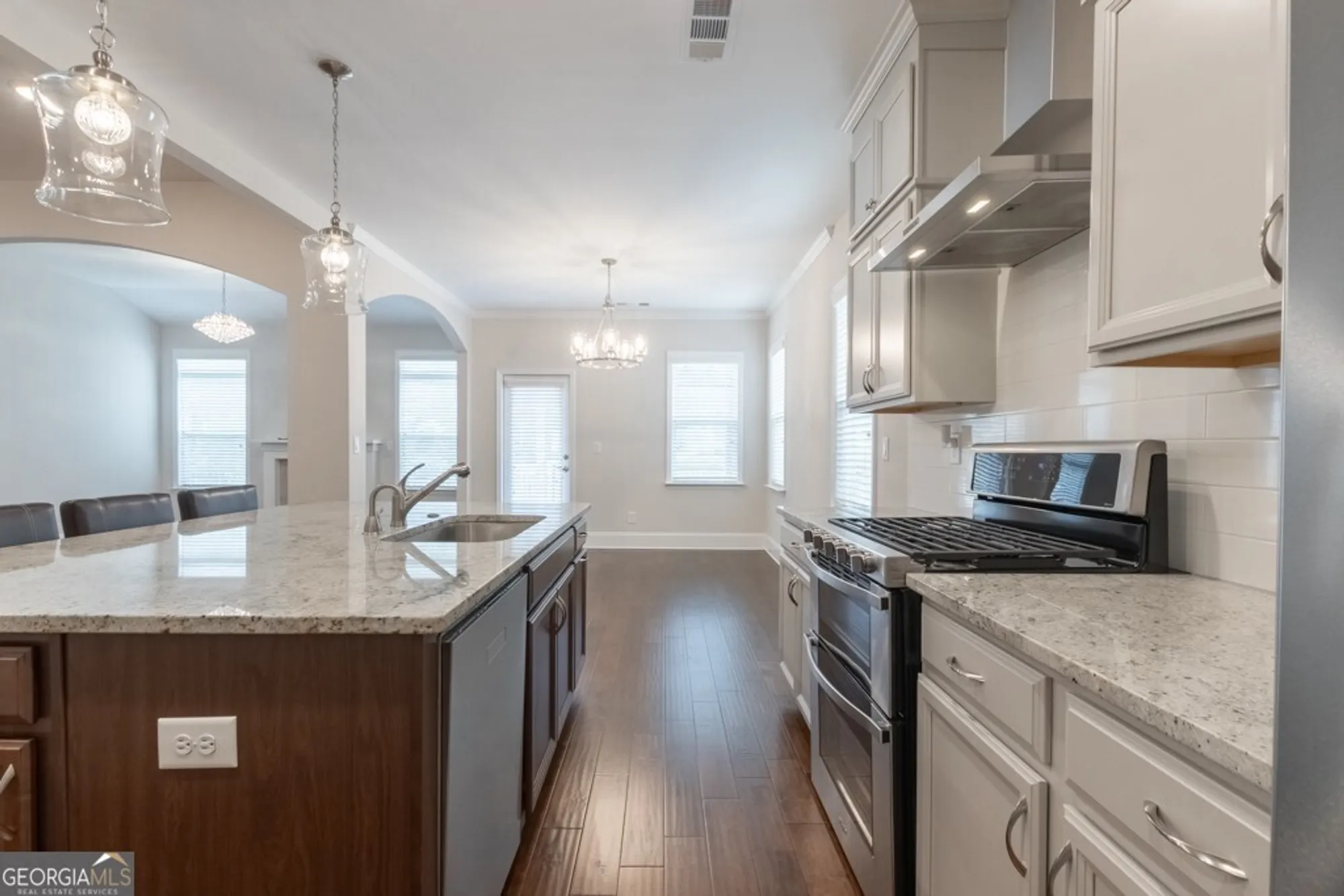 Property Slideshow image 18 of 52 | 601 cork st, Woodstock, GA, 30188