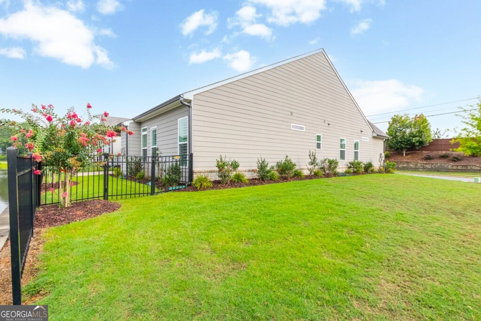 Property Slideshow image 48 of 52 | 601 cork st, Woodstock, GA, 30188