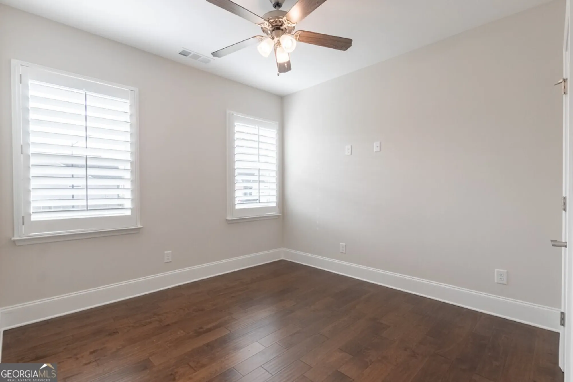 Property Slideshow image 35 of 52 | 601 cork st, Woodstock, GA, 30188