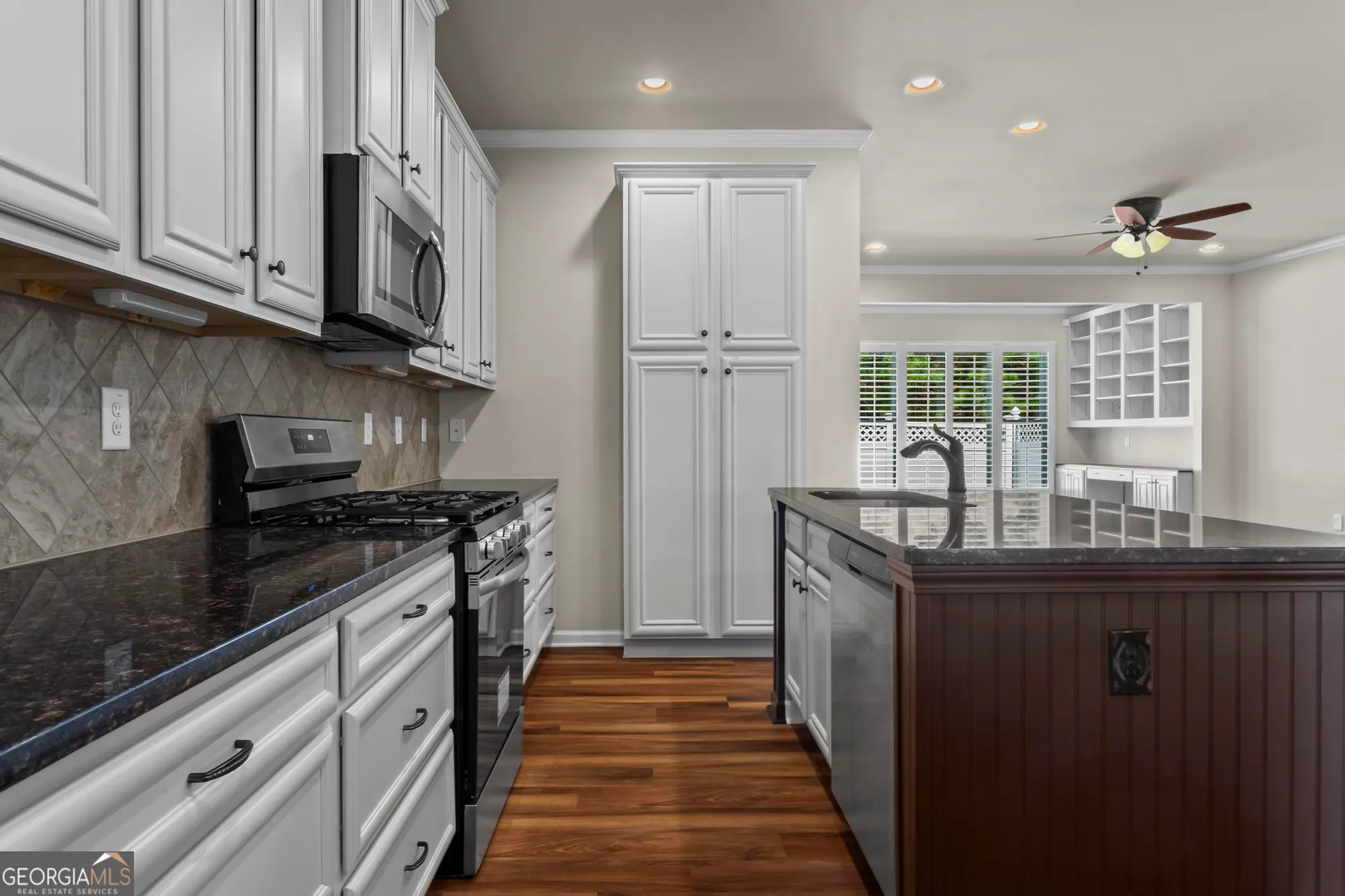 Property Slideshow image 11 of 24 | 145 point view dr, Canton, GA, 30114
