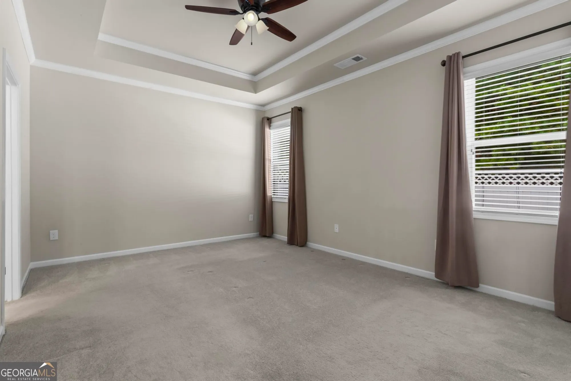 Property Slideshow image 13 of 24 | 145 point view dr, Canton, GA, 30114