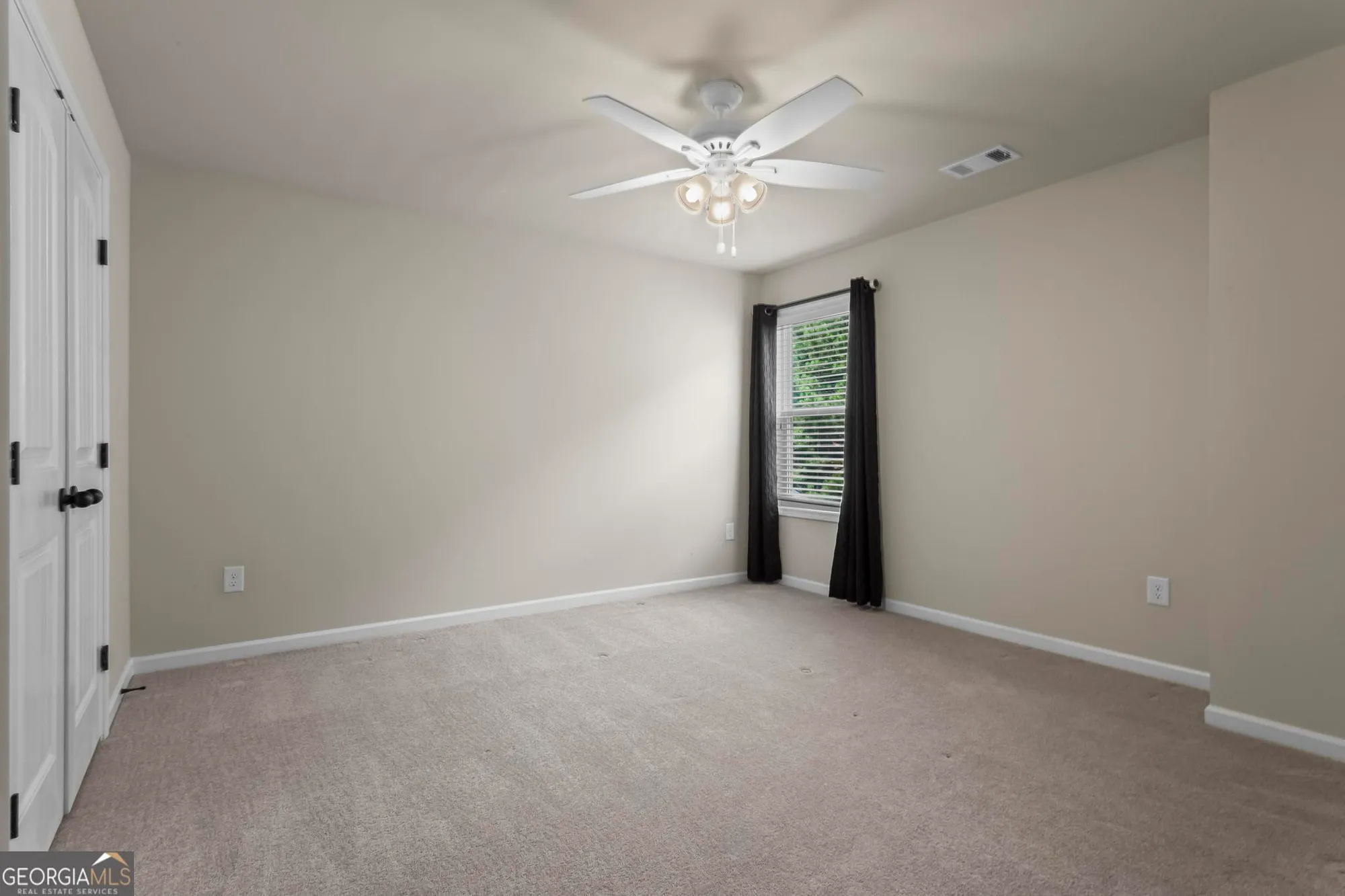 Property Slideshow image 17 of 24 | 145 point view dr, Canton, GA, 30114