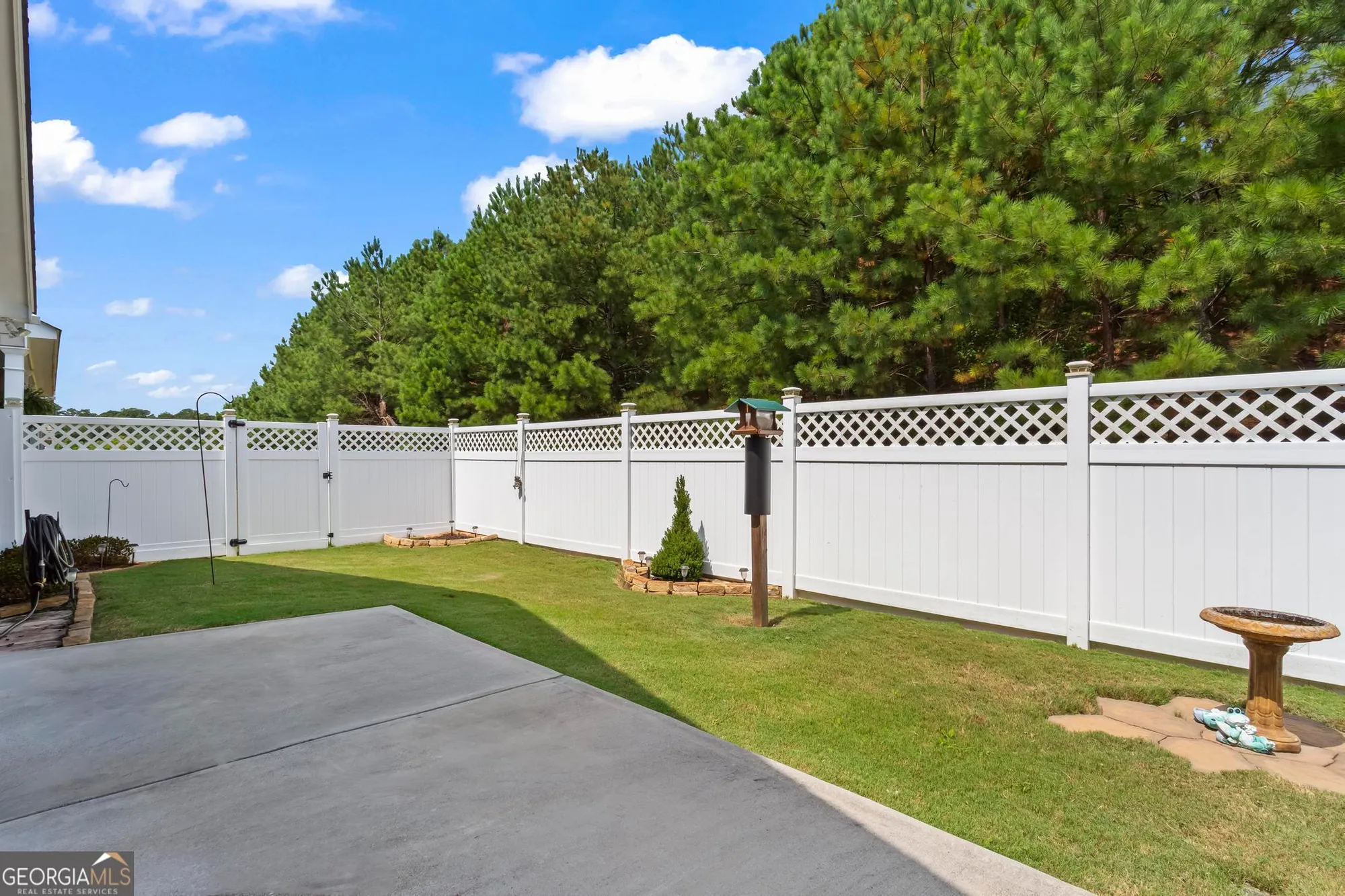 Property Slideshow image 20 of 24 | 145 point view dr, Canton, GA, 30114